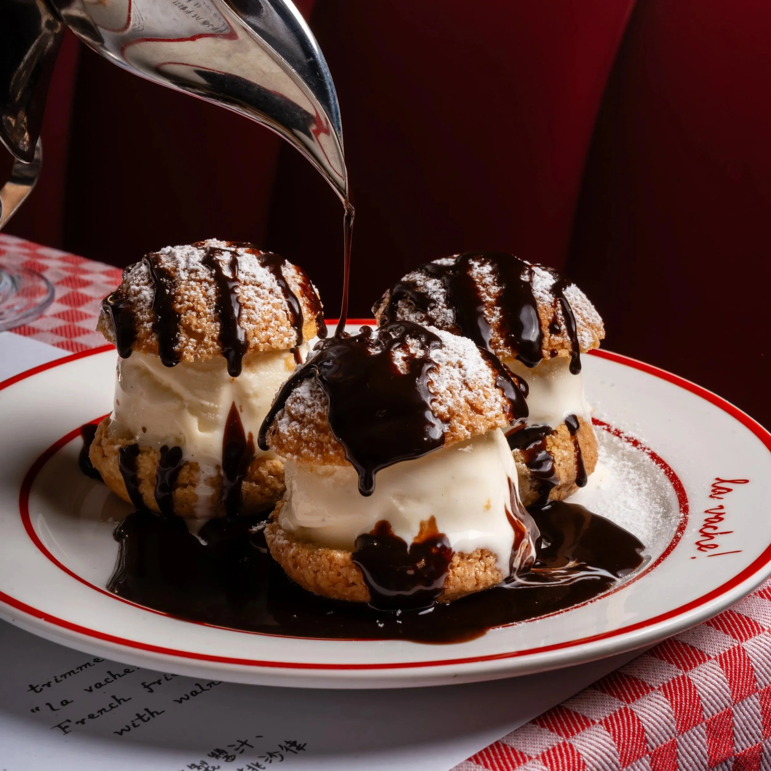 Profiteroles