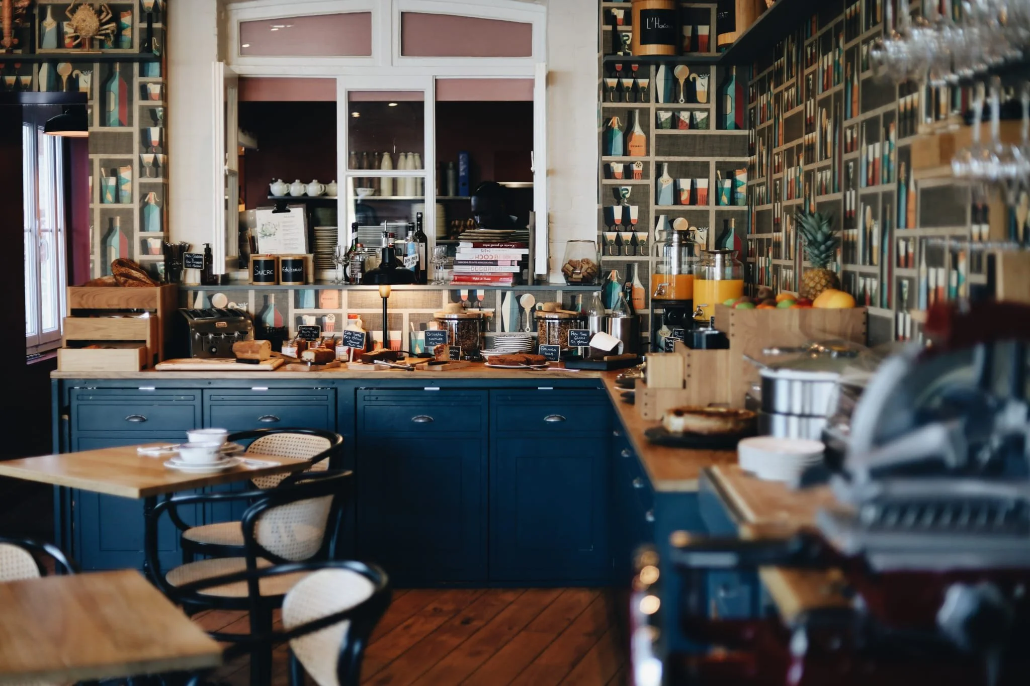 Breakfast time 🥐♡☕️

Chaque matin, profitez de notre buffet fait maison, g&eacute;n&eacute;reux et gourmand, sal&eacute; &amp; sucr&eacute;, pour satisfaire toutes les envies 🥞🍳

Beurre maison, miel des ruches du Donjon, cakes, brioches et g&acirc