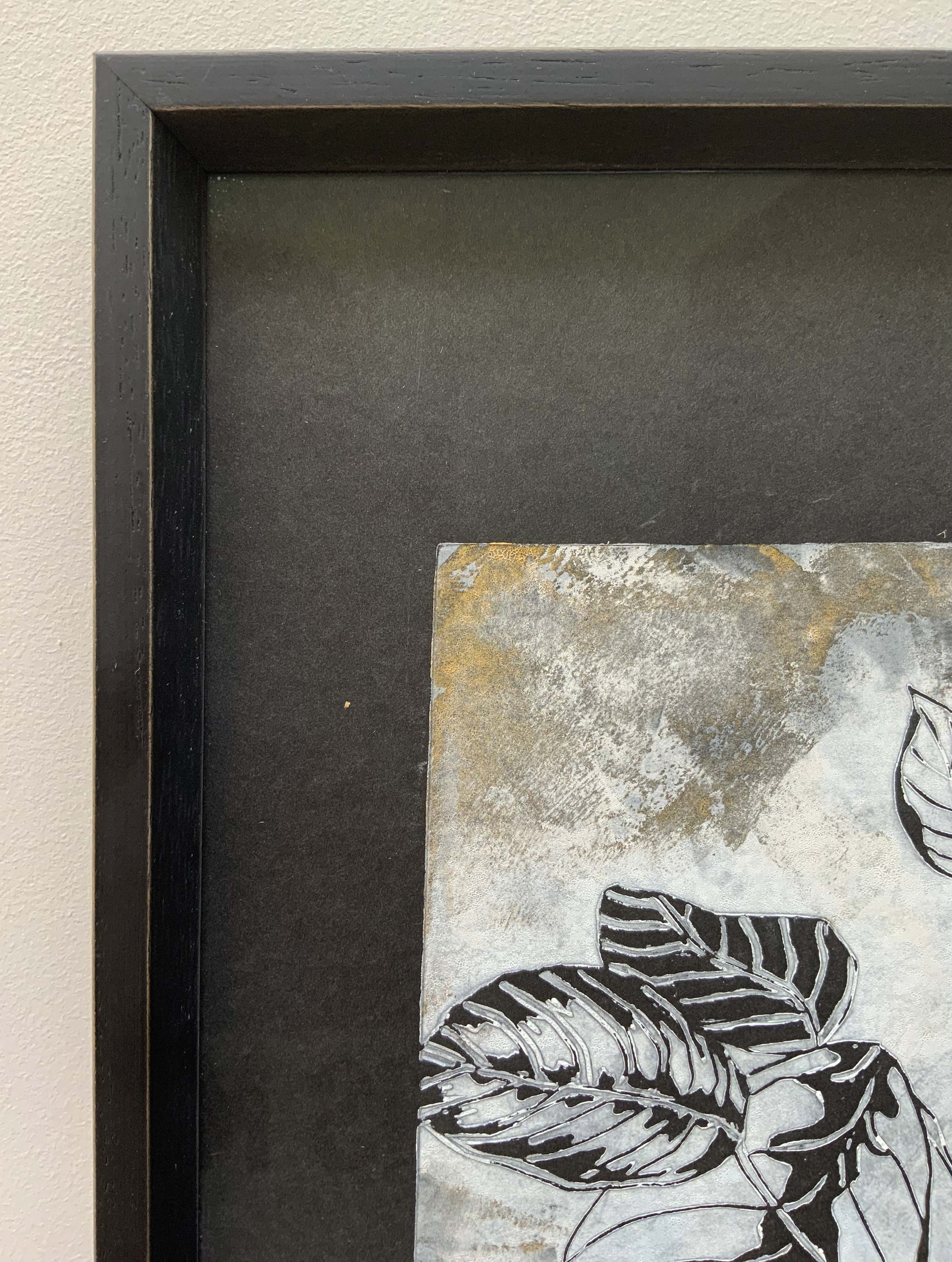 Kalatea, black & white, linoprint, detail rámu