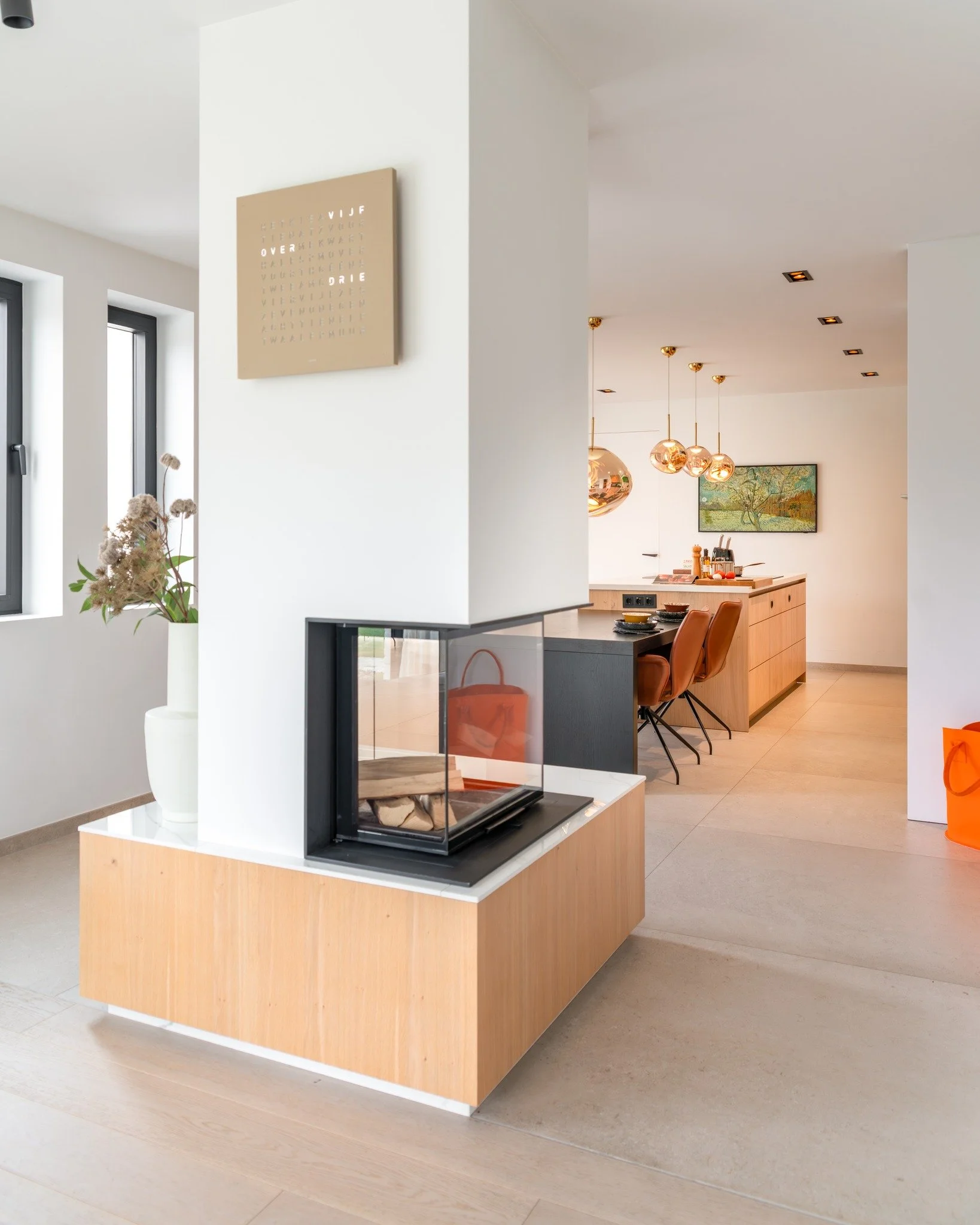 KEUKENS OM VAN TE SMULLEN!

De afgelopen maanden ben ik gestart met het vastleggen van het portfolio voor @pieterskeukens Pieters Keukens in Heikant&hellip; en wauw 🤩
Drie totaal verschillende keukens, elk met een eigen karakter, zijn inmiddels tot 