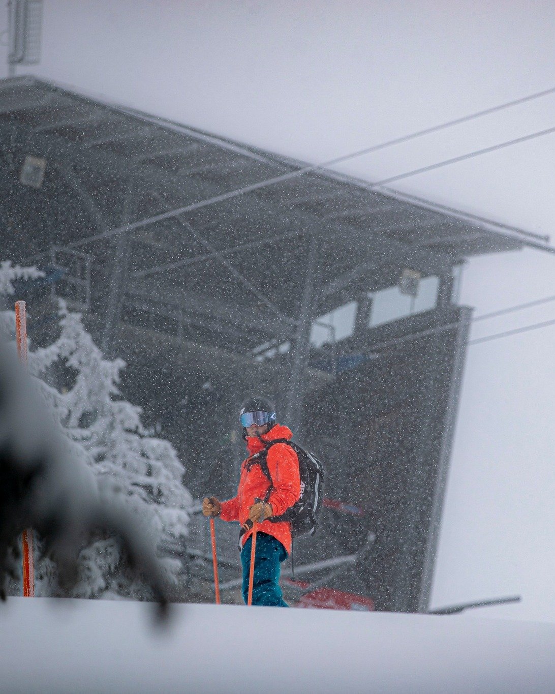 Snöstorm på väg in över alperna! Denna vecka kommer snön och kylan på riktigt.
Försäsongen är igång!
#WinterEscape #skiingadventures #skiingresort #SkiTrips #mountainviews
