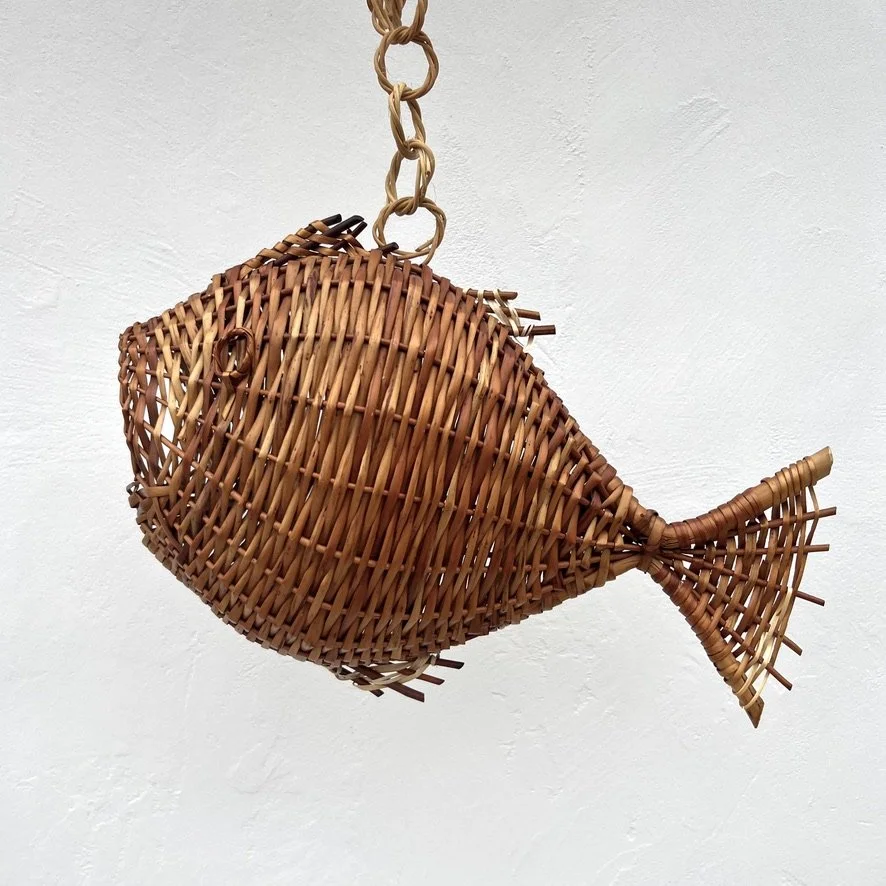 Vintage handwoven rattan fish pendant reverse