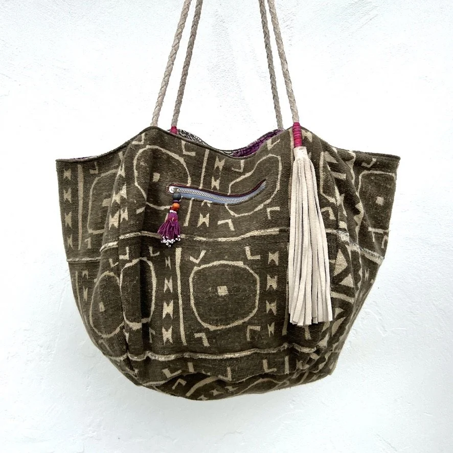 Reversible beach bag mud cloth zippered pocket