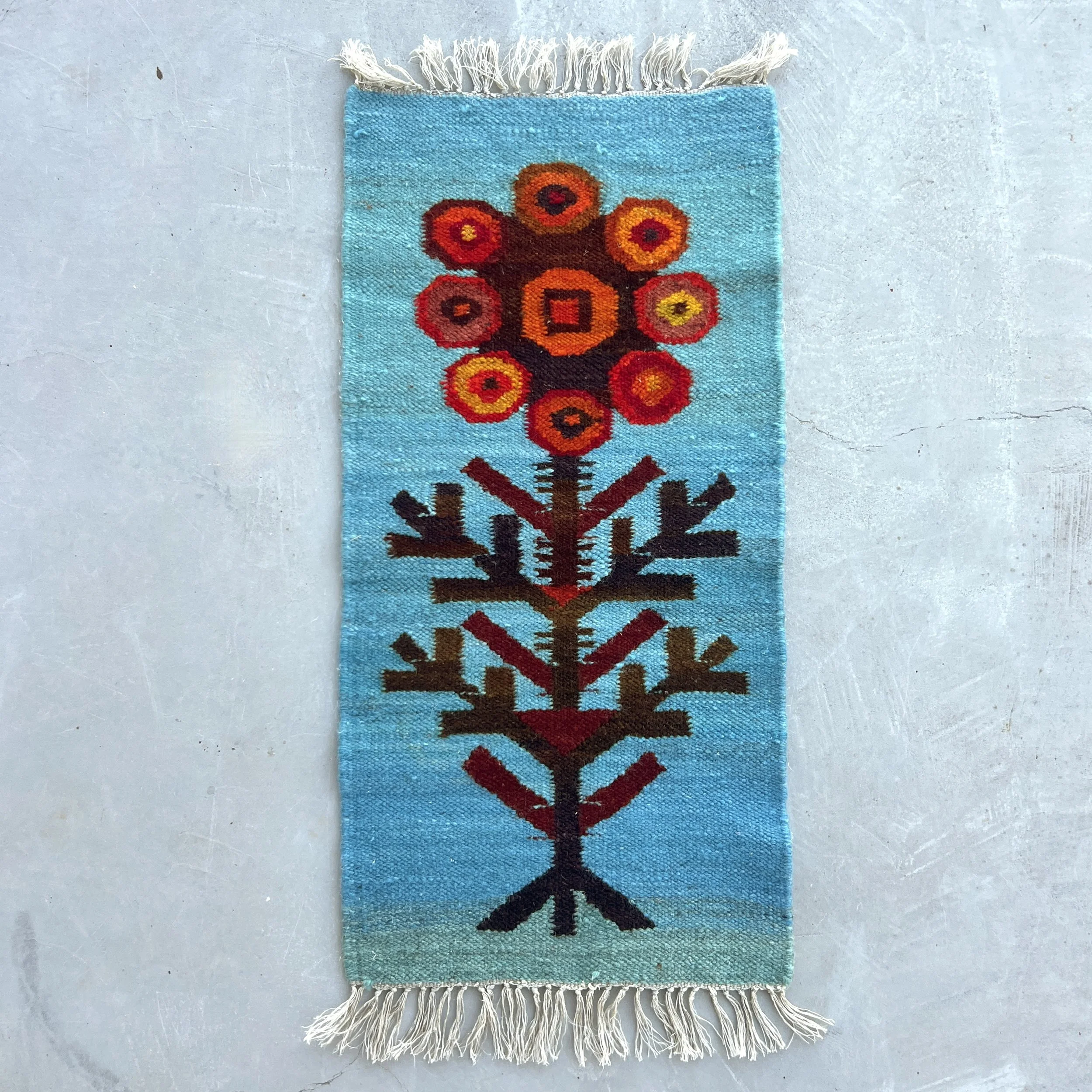 Polish abstract 70s flower tapestry main