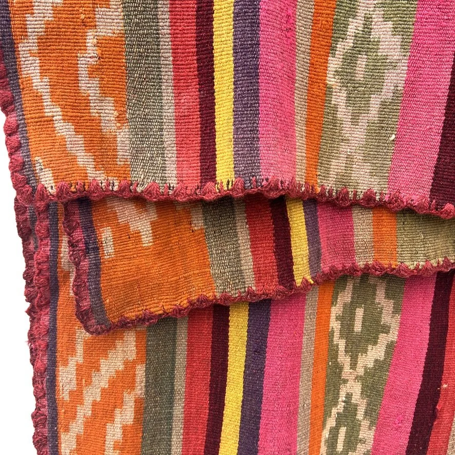 Vintage Frazada Peru bright colours closeup 5