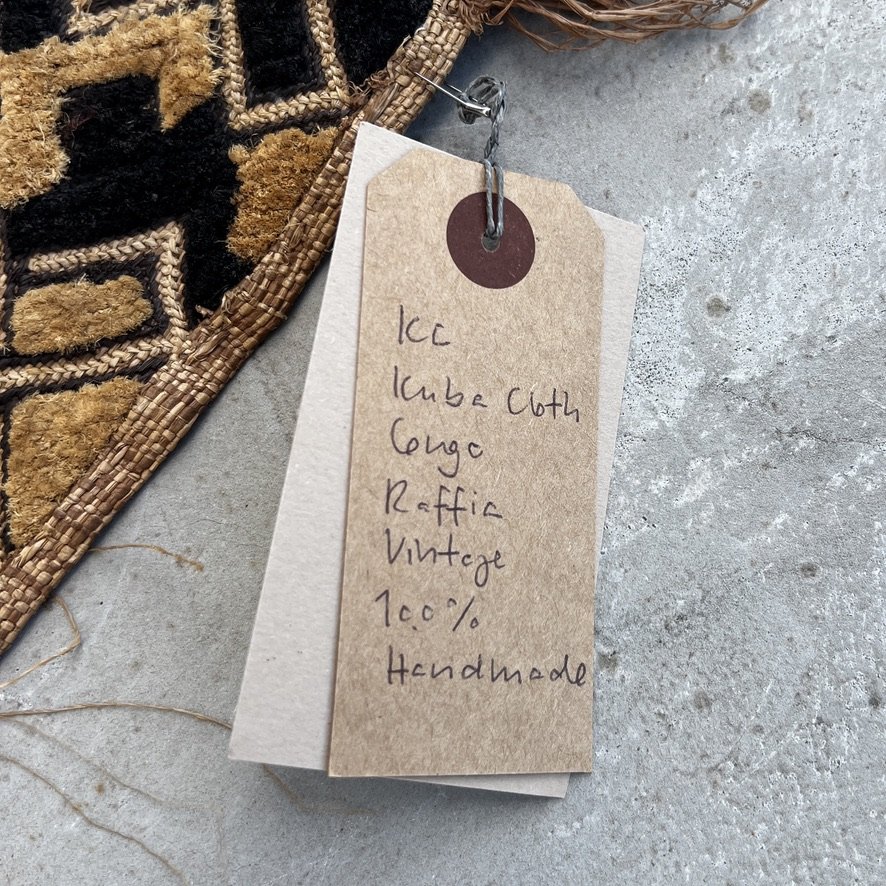 Kuba cloth large with fringe with label