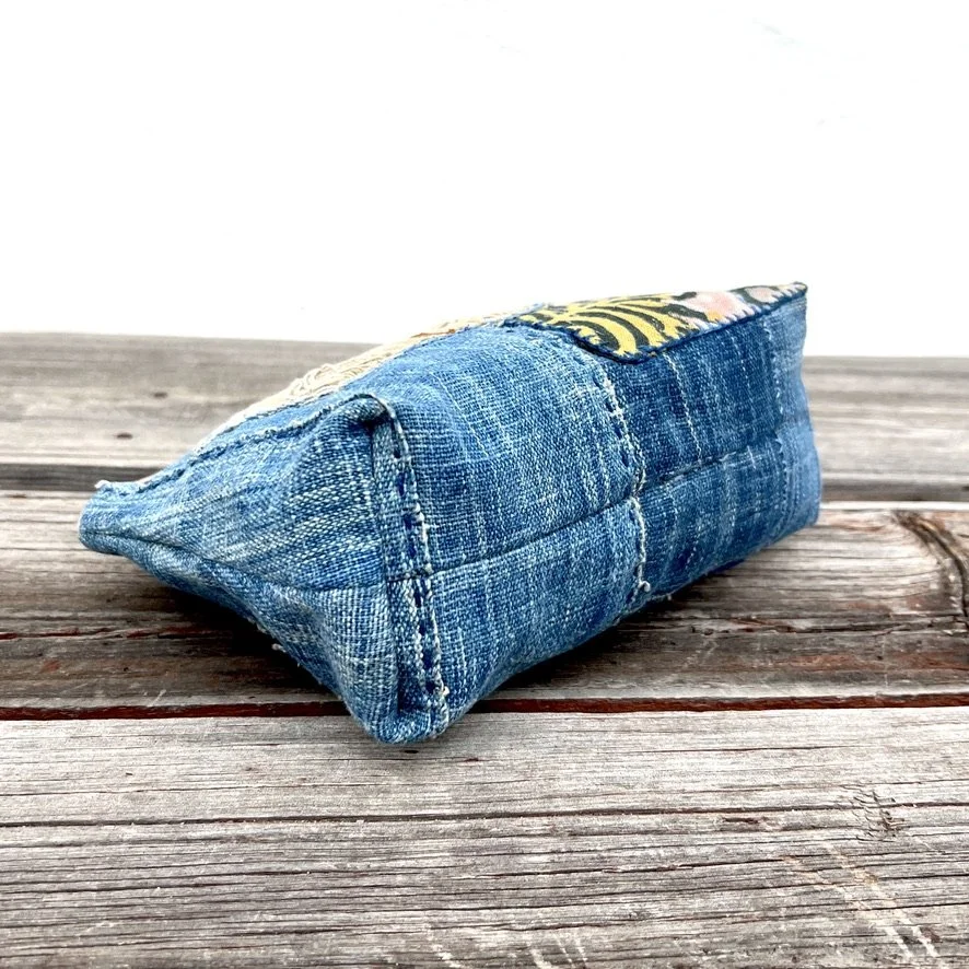 Indigo cloth pouch with patches bottom