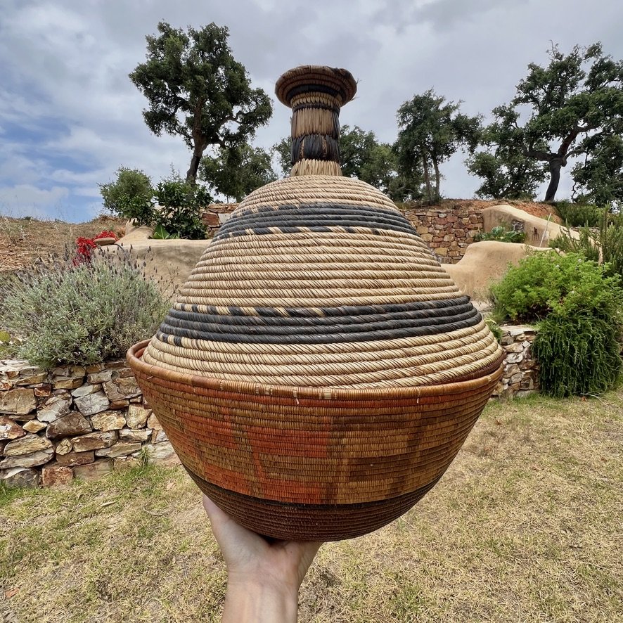 Tutsi basket Rwanda with lid hand view