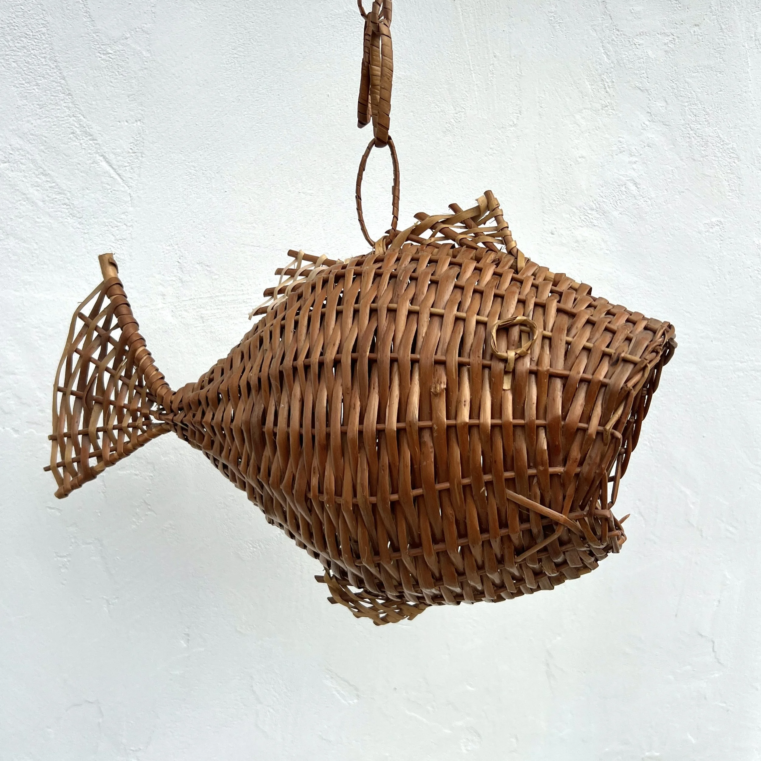vintage rattan fish pendant other side
