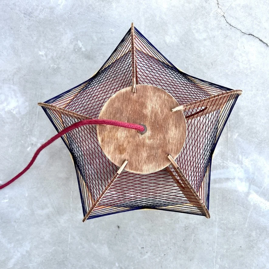 String lamp red blue yellow top view