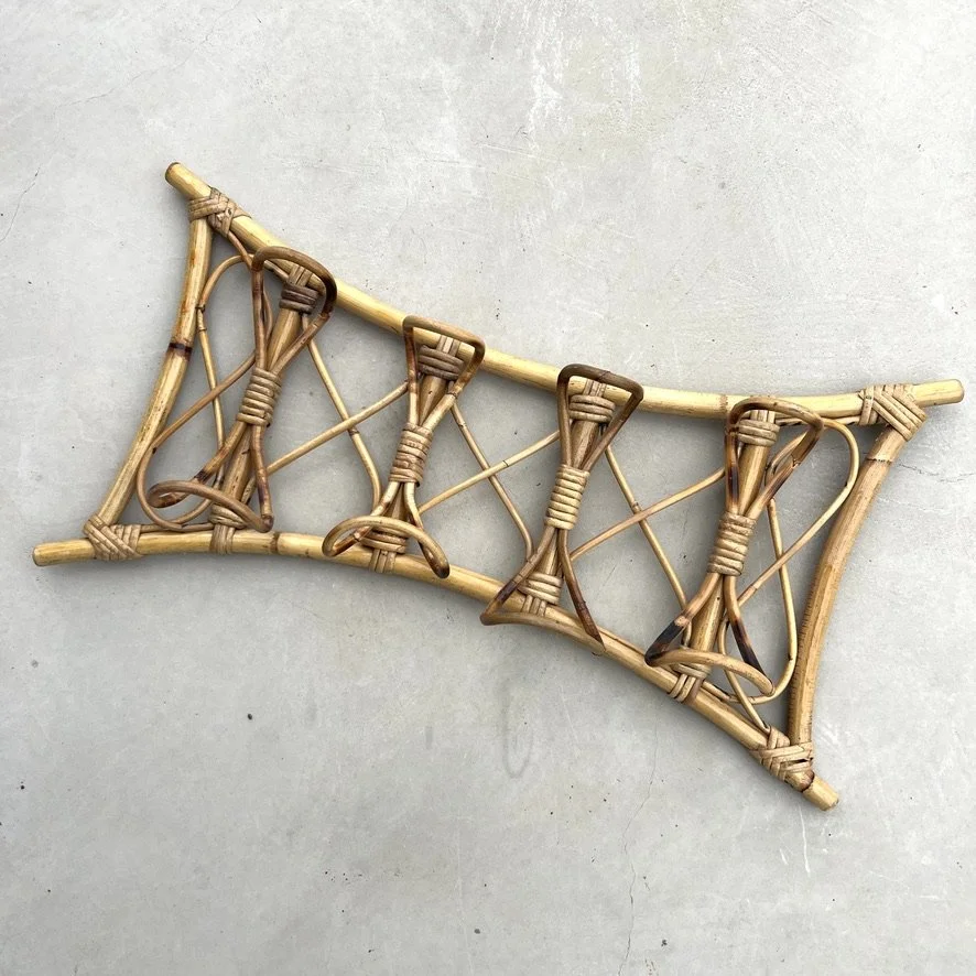 Width: 71cm or 28 inches Height: 37cm or 14.5 inches Depth: 12cm or 4.7 inches Weight: about 950 grams