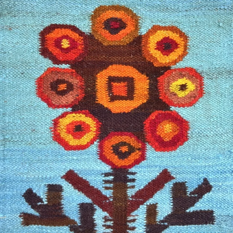 Polish abstract 70s flower tapestry closeup 2