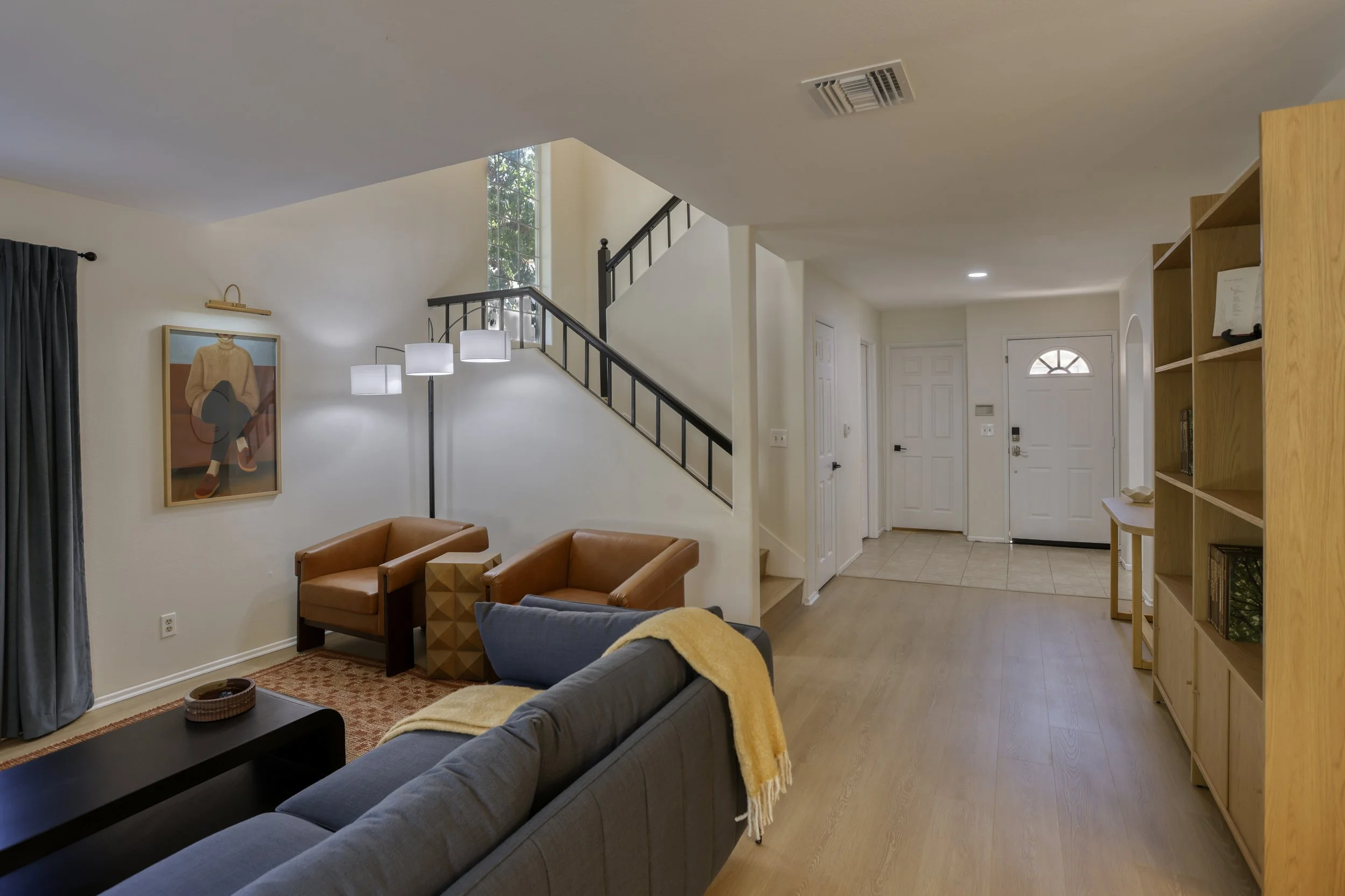 modern-entryway.JPG