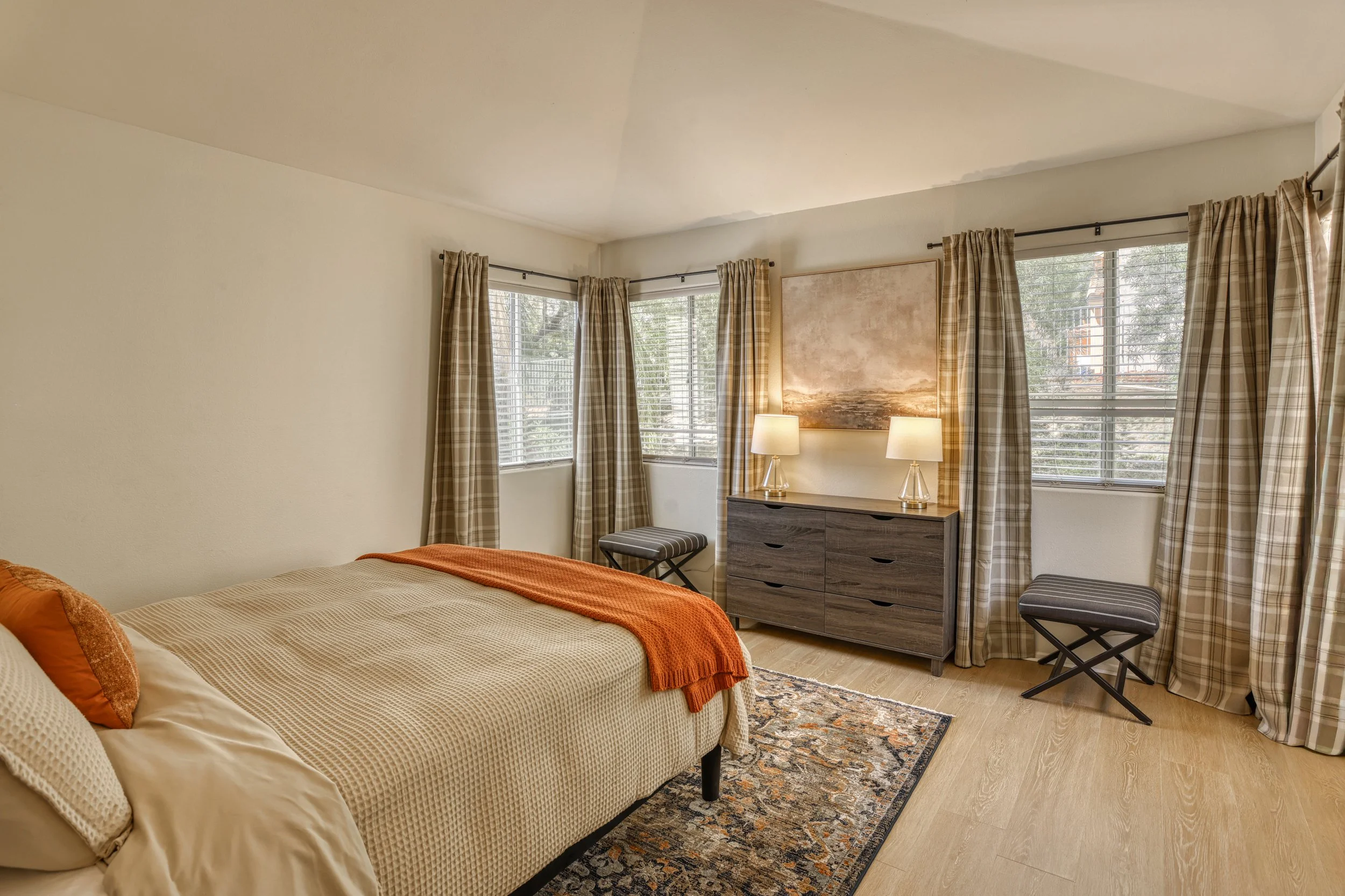 bright-and-cozy-bedroom.JPG