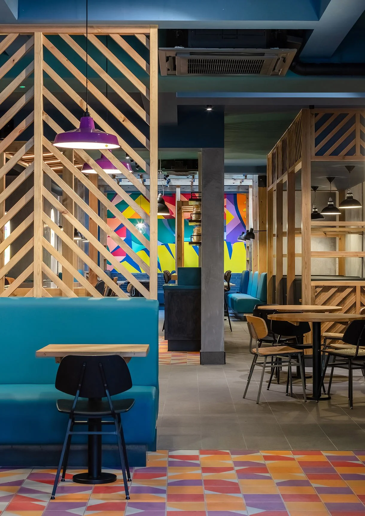 applied-studio-interior-designers-and-architects-jollibee-uk-7.jpg