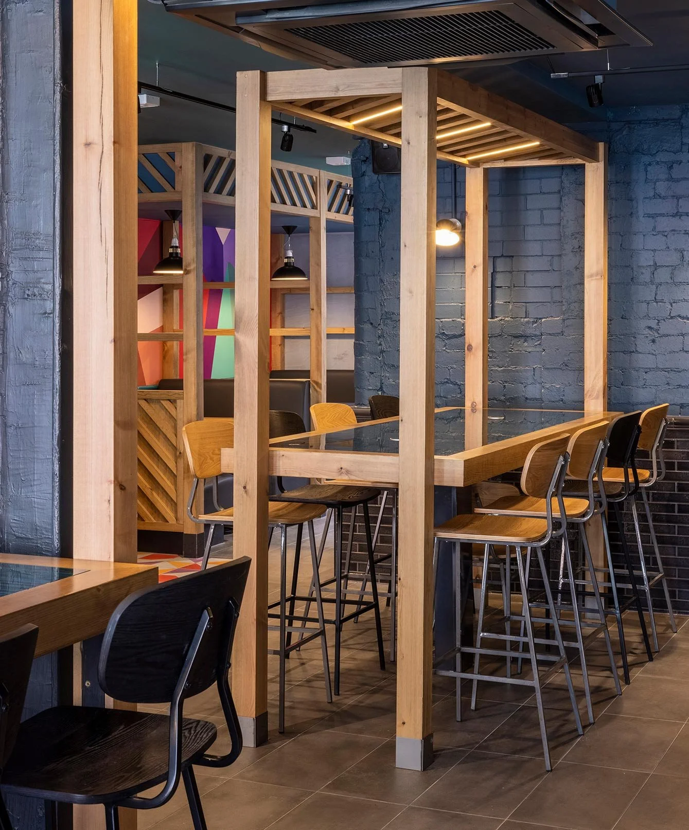 applied-studio-interior-designers-and-architects-jollibee-uk-13.jpg