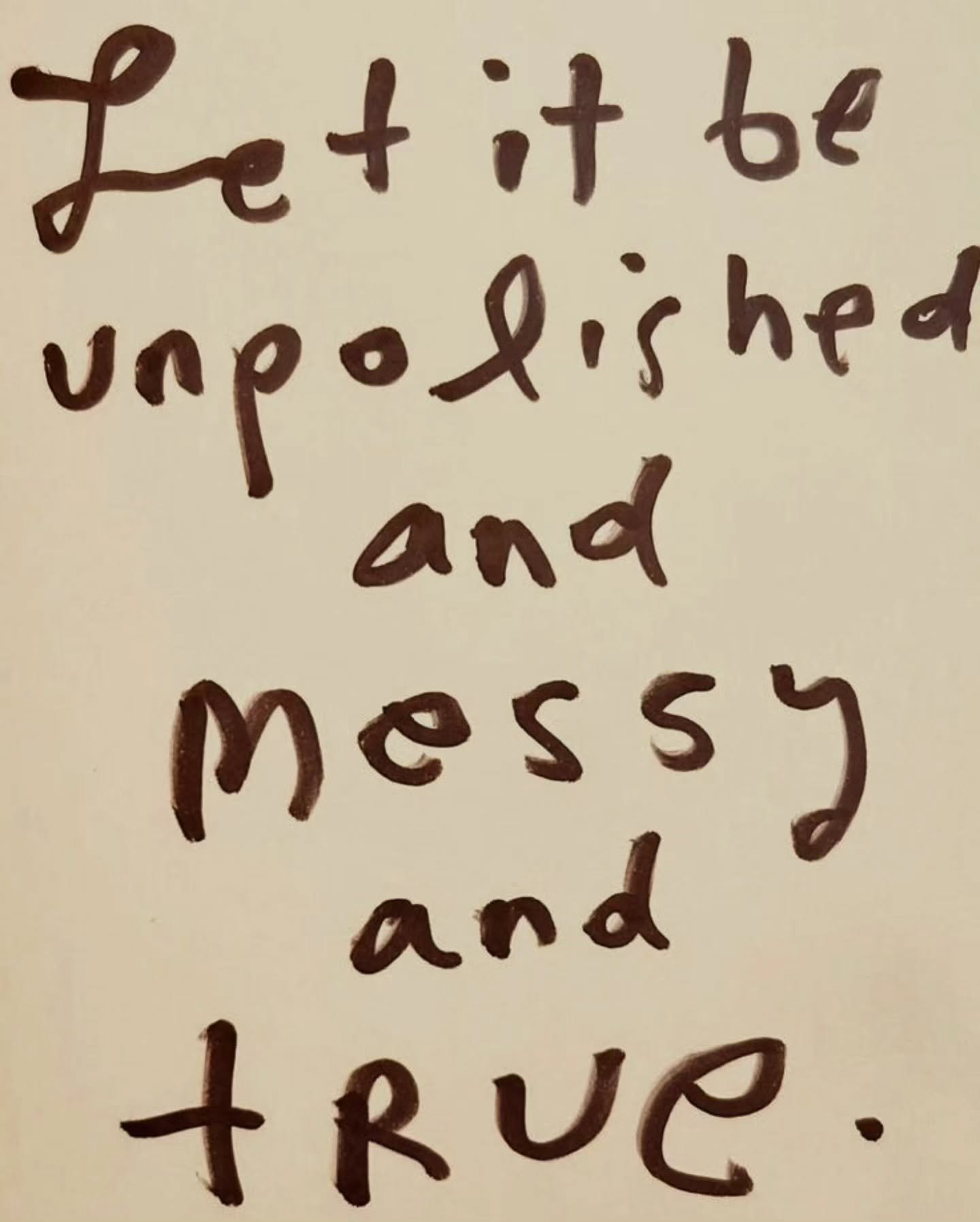 there is SO MUCH beauty to be found in an imperfect brow.
the little scar, that tiny gap, those pesky whites... the only people that will really notice them will be you and I.
so love what you have. keep them nourished. keep them full. and keep them 