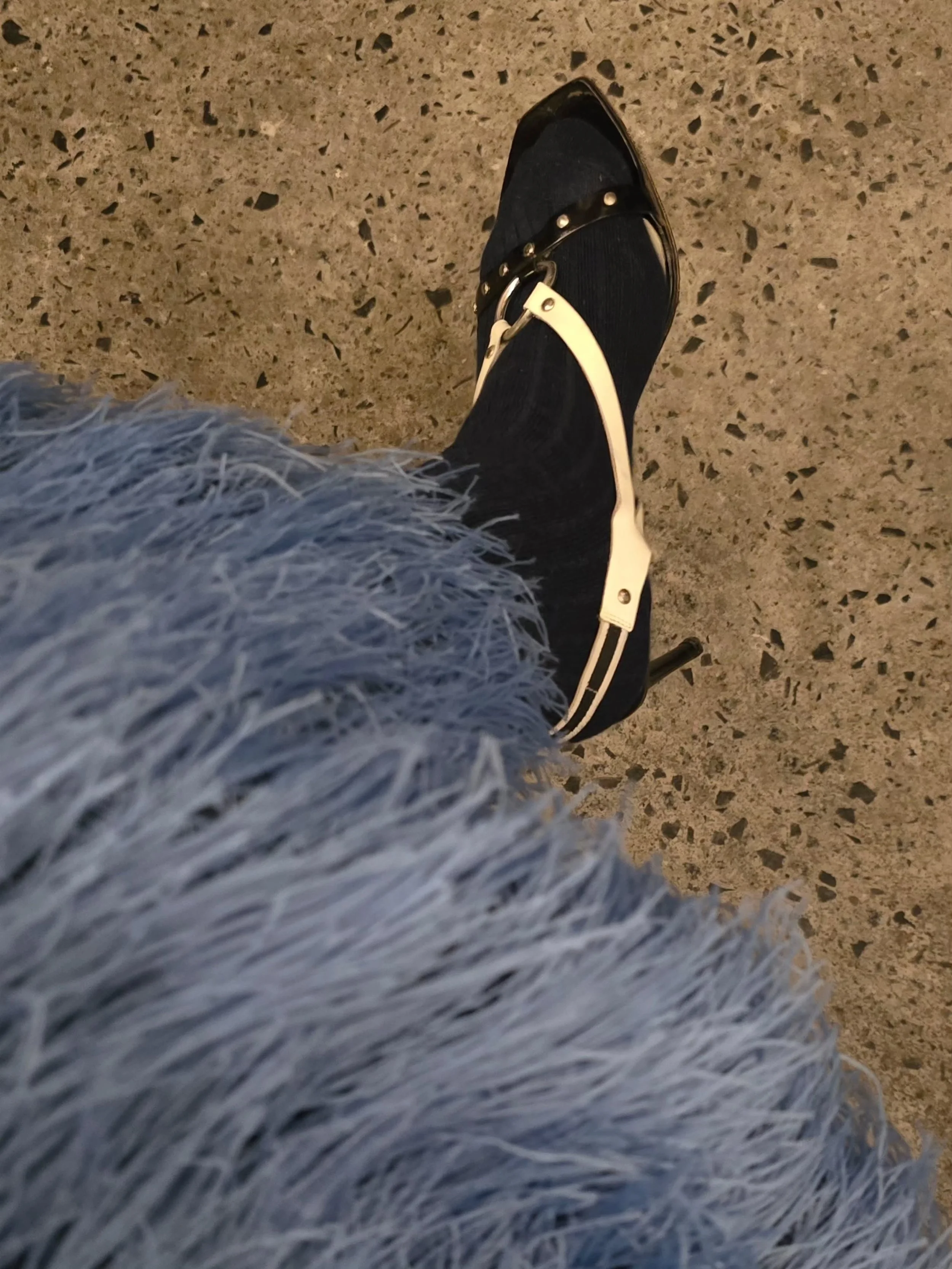 Winter Eleni 🤝 Summer Eleni