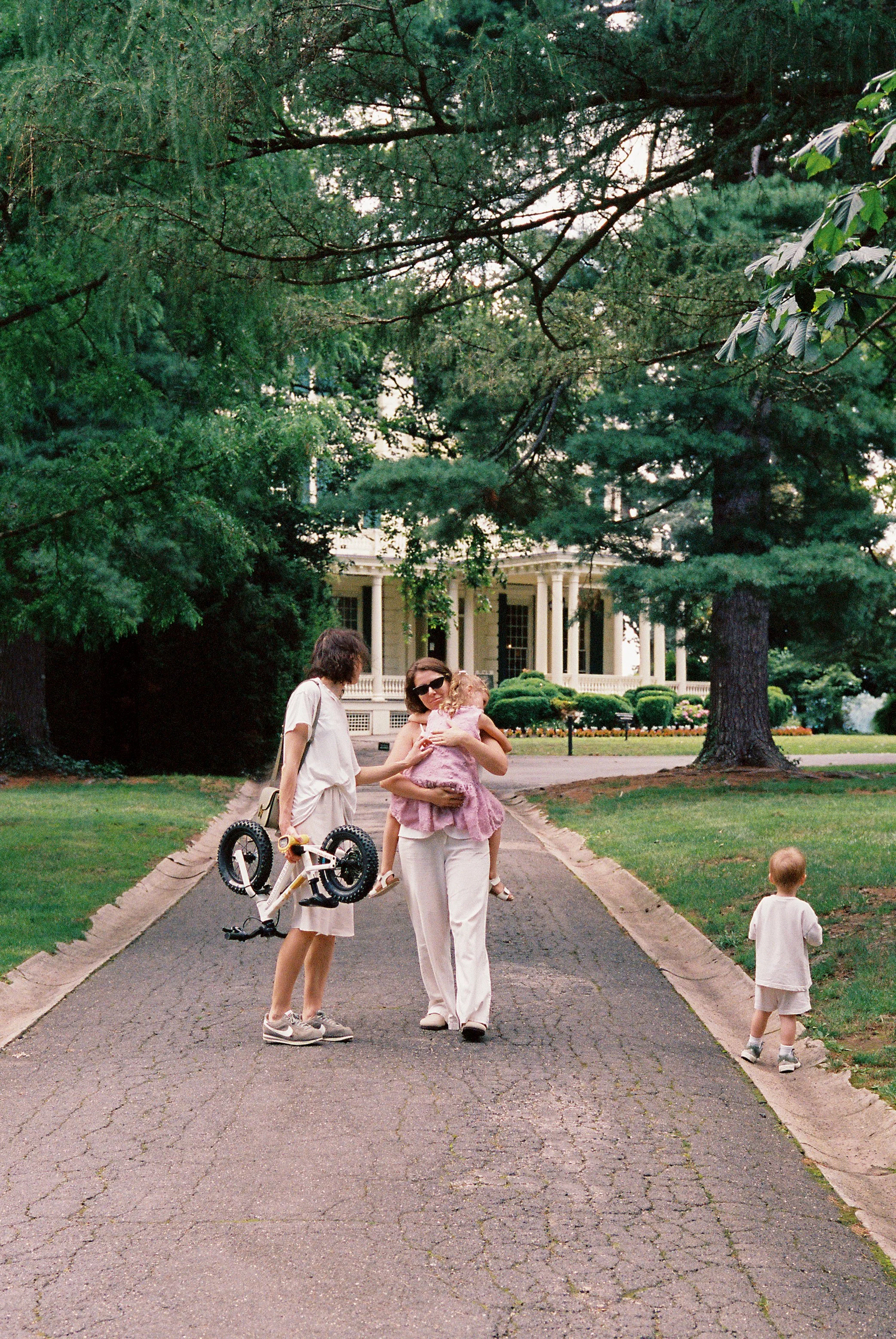 litvinsisters-selects-51-kellylevin.jpg