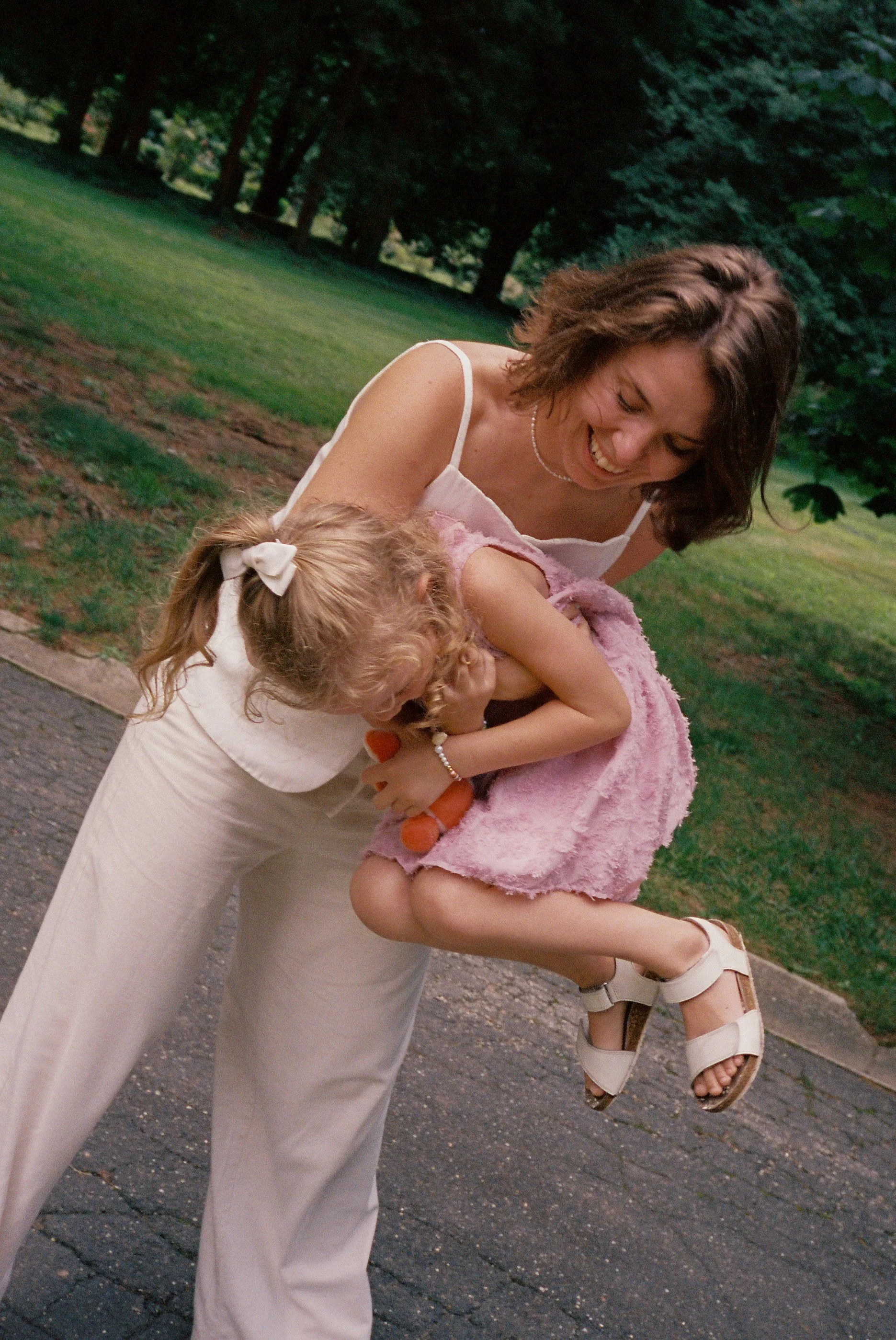 litvinsisters-selects-61-kellylevin.jpg