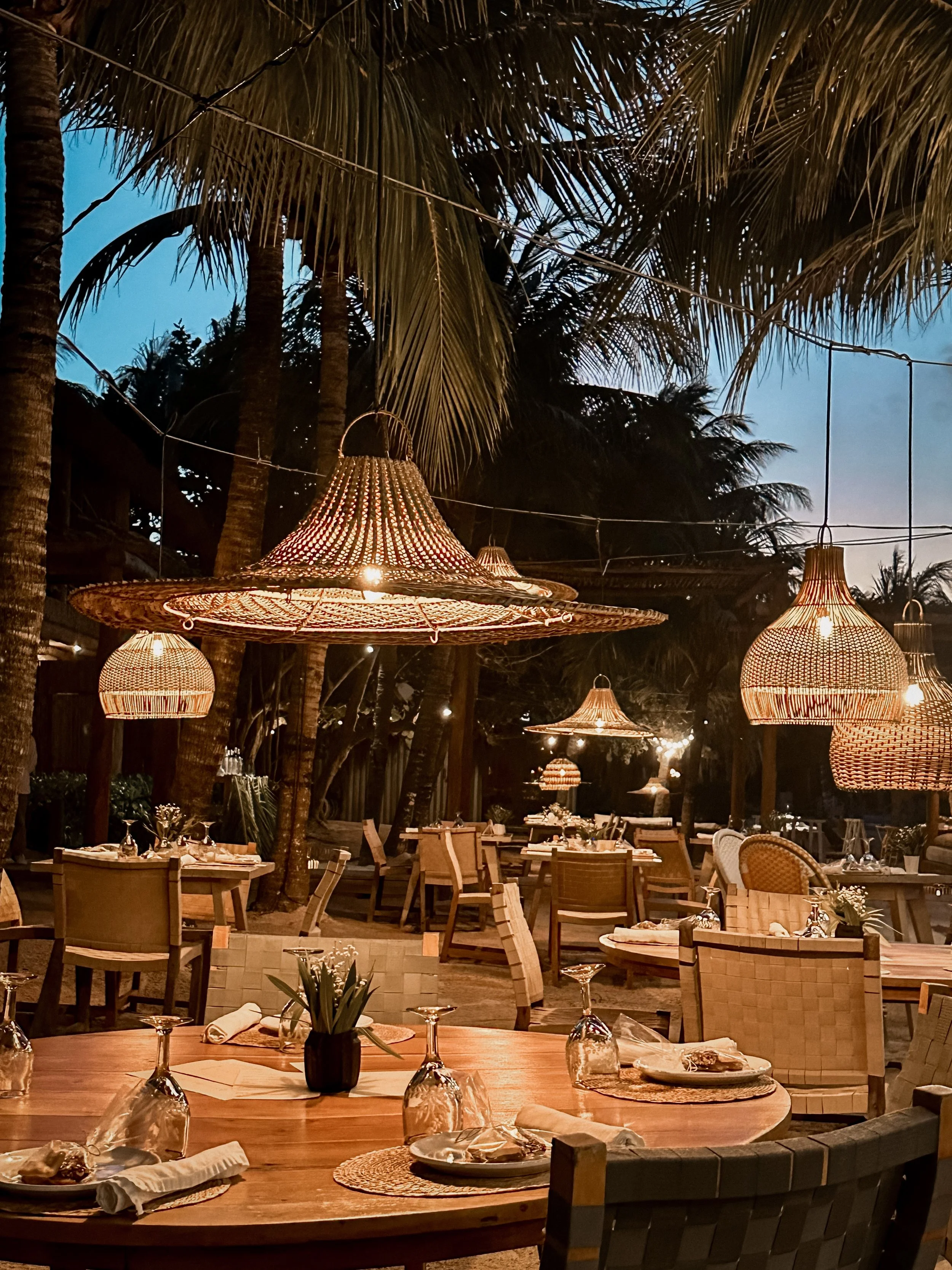 Ser Esencia restaurant outside.JPG