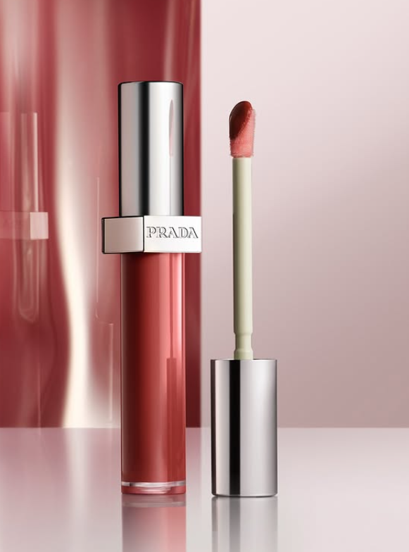 AVESSO MAGAZINE - PRADA  (3).png