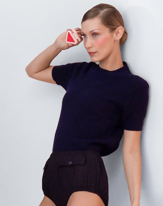 AVESSO MAGAZINE - PRADA  (5).png