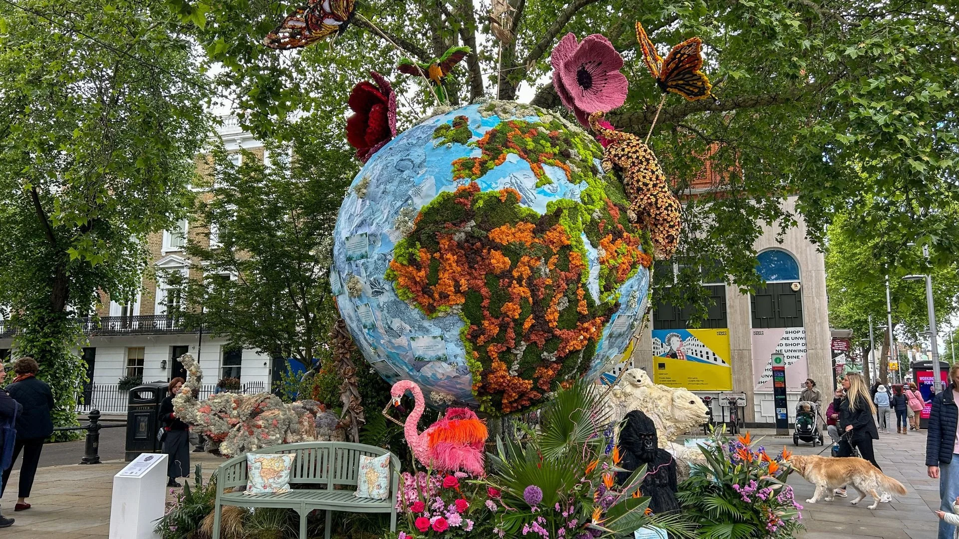 Chelsea in Bloom 2026 brings an “Out of This World” floral spectacle to London, with The Ivy Chelsea Garden once again at the centre of it all