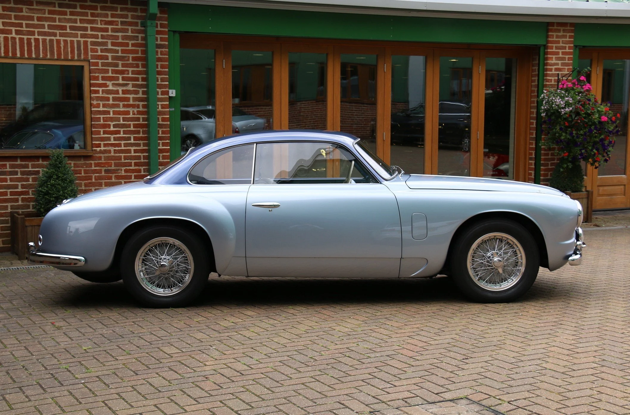 1952 Alfa Romeo S1 Sprint Right Side view.JPG