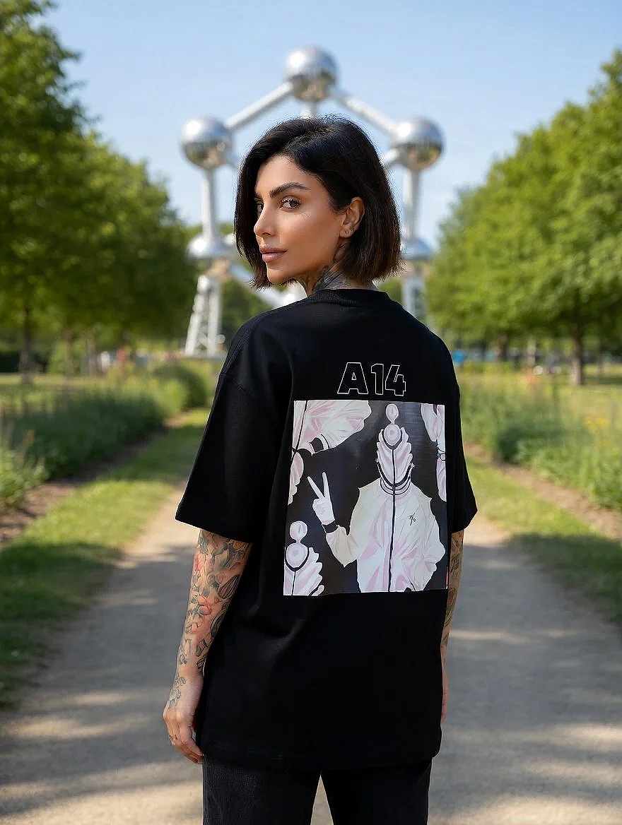 Oversize Alien T-Shirt