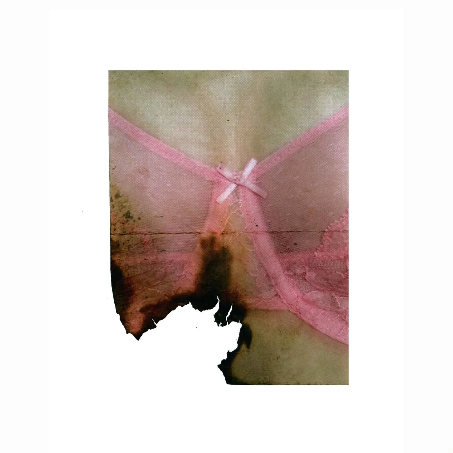 ᵇᵘʳⁿ ᵃᶠᵗᵉʳ ʳᵉᵃᵈⁱⁿᵍ 

#artfinders #artoftheday #mixedmedia #mixedmediaart #body #women #figureart #minimalart #finishedart #beautifulbizarre #artforthestrange #idlesband #makeart #supportartists #powerfulwomen #darkart #darksurrealism