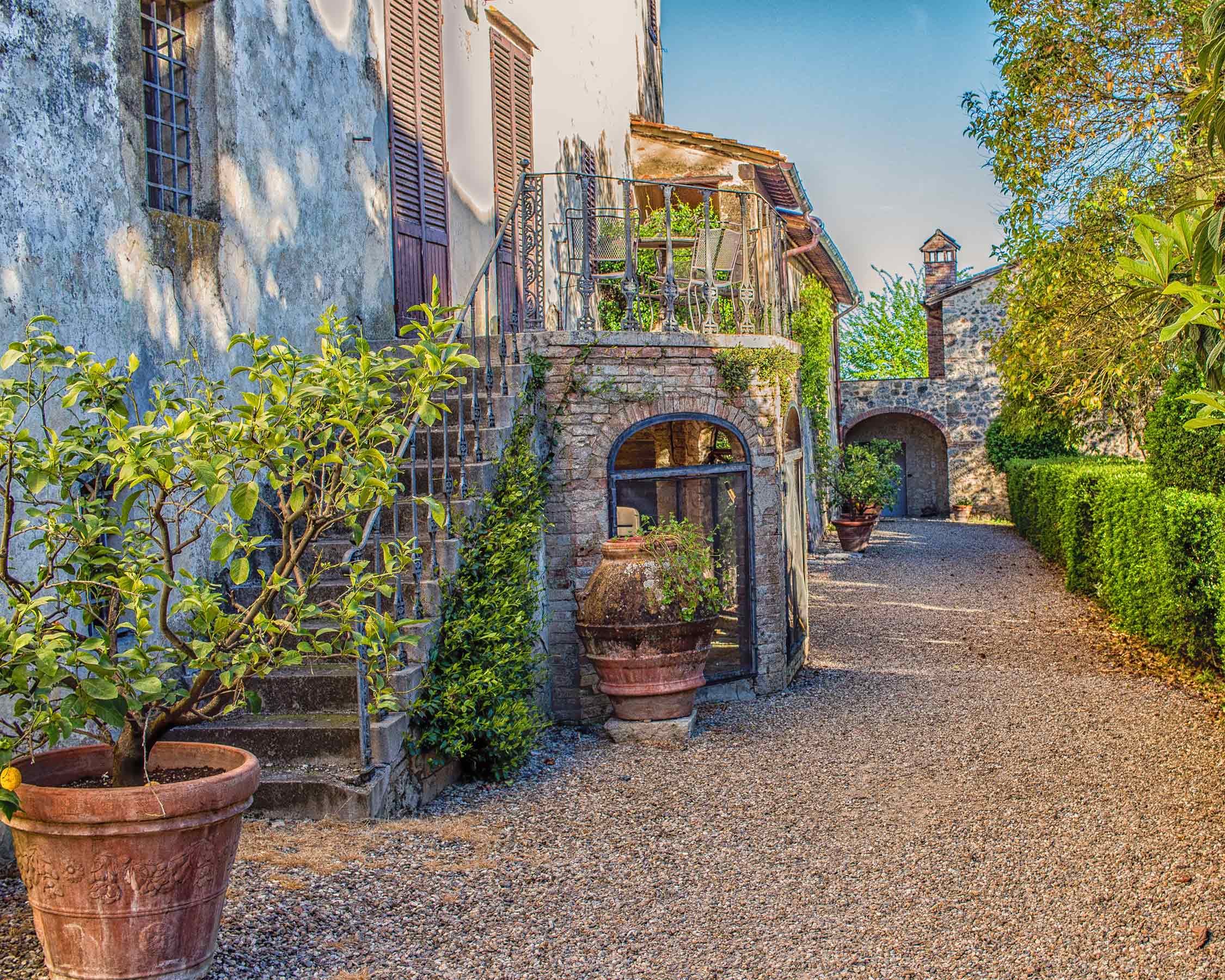 Monteriggiano1-LR.jpg