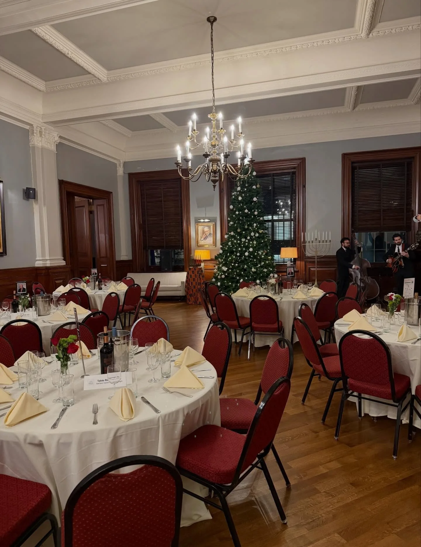 From the team at 42 West 44, we are wishing everyone a happy &amp; healthy holiday. We can&rsquo;t wait to see what 2026 brings!