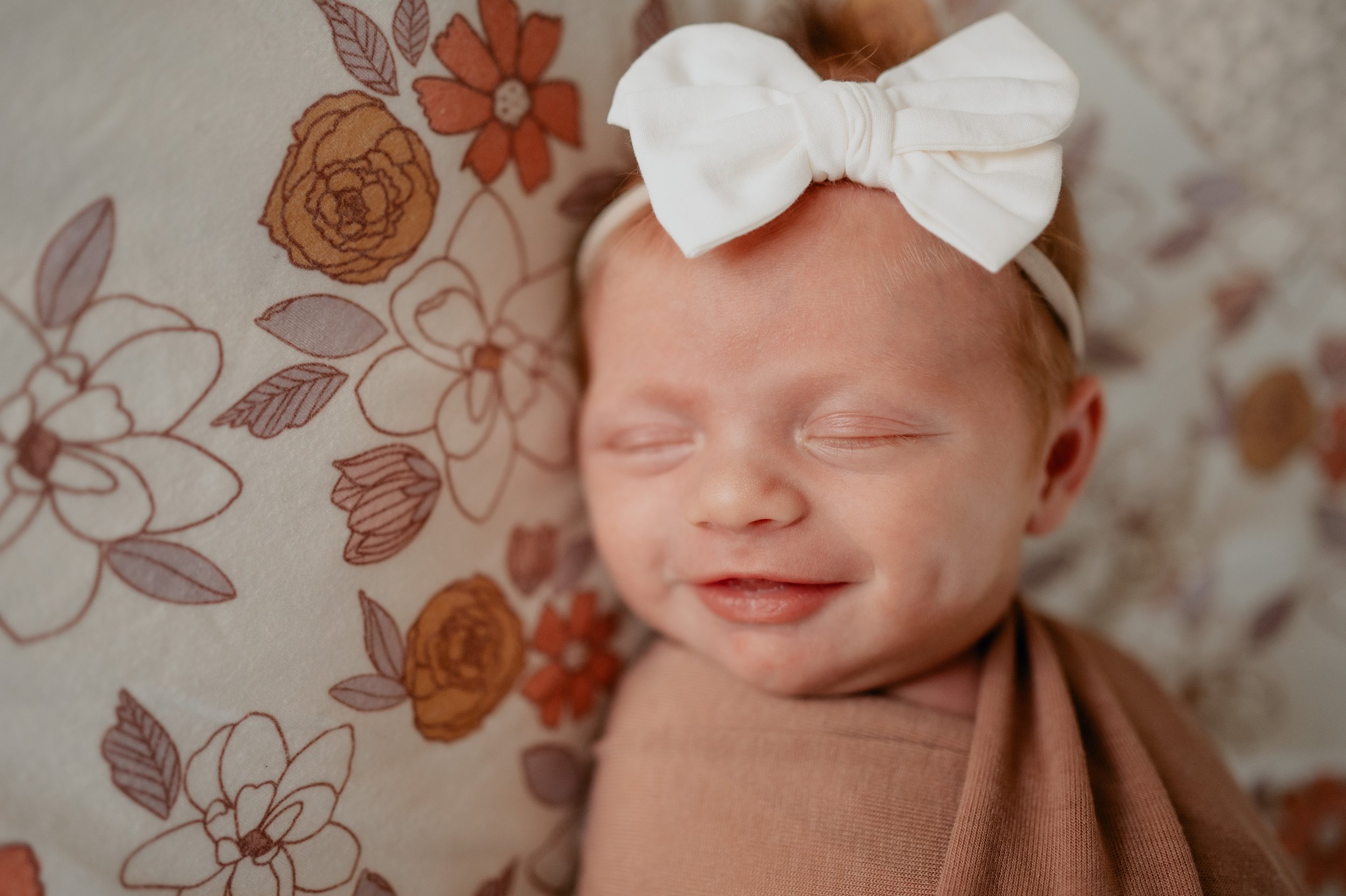 LucyNewborn23-9.jpg