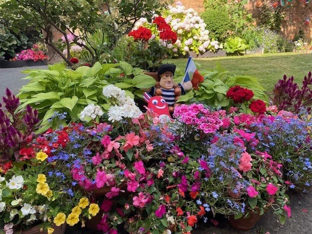 Rugby in Bloom 2024.2.jpg