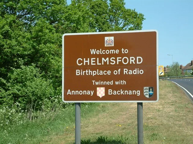 Road_Sign,_Chelmsford_-_geograph.org.uk_-_418434.jpg