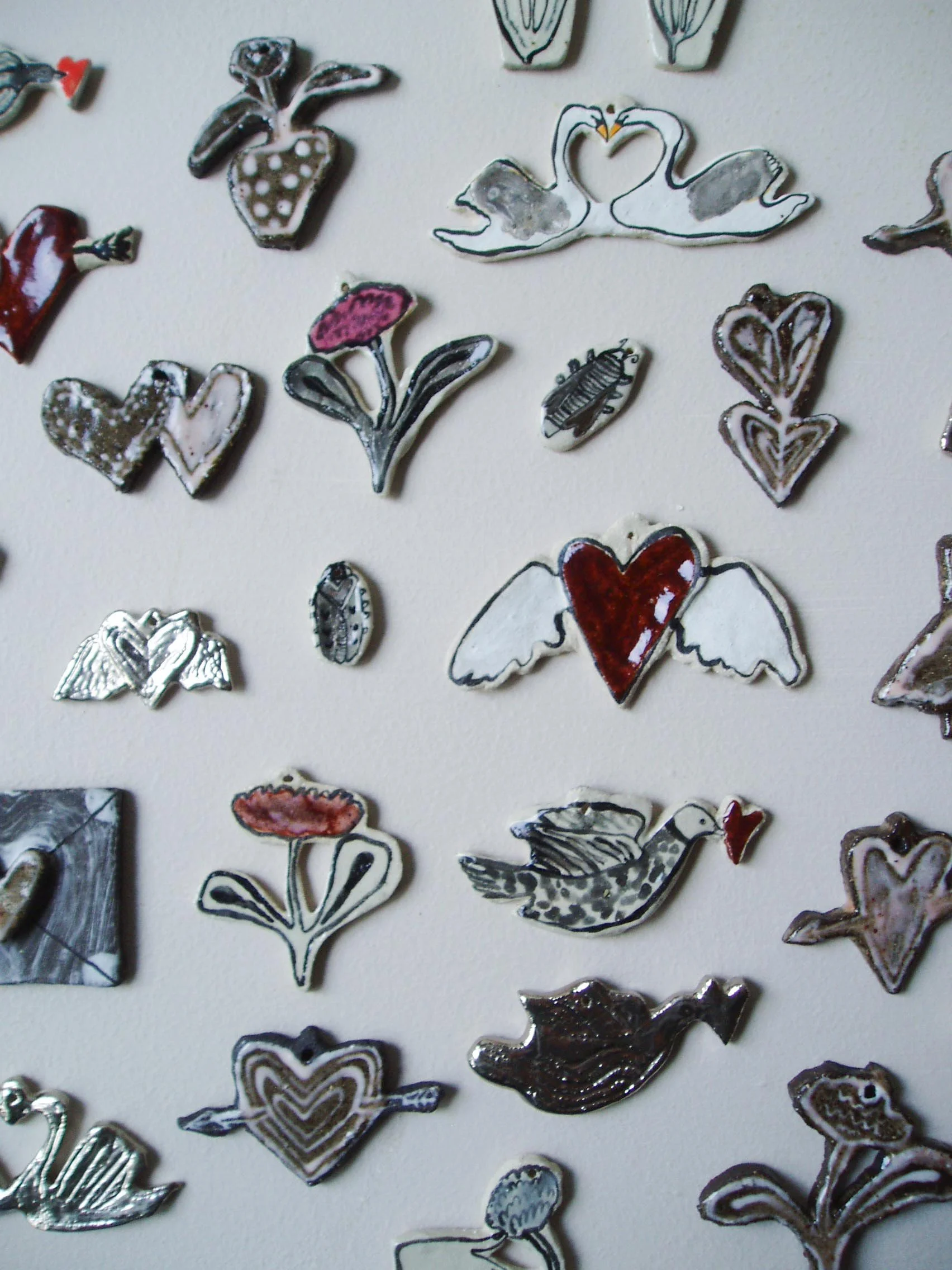 CERAMIC VALENTILES AND TRINKETS