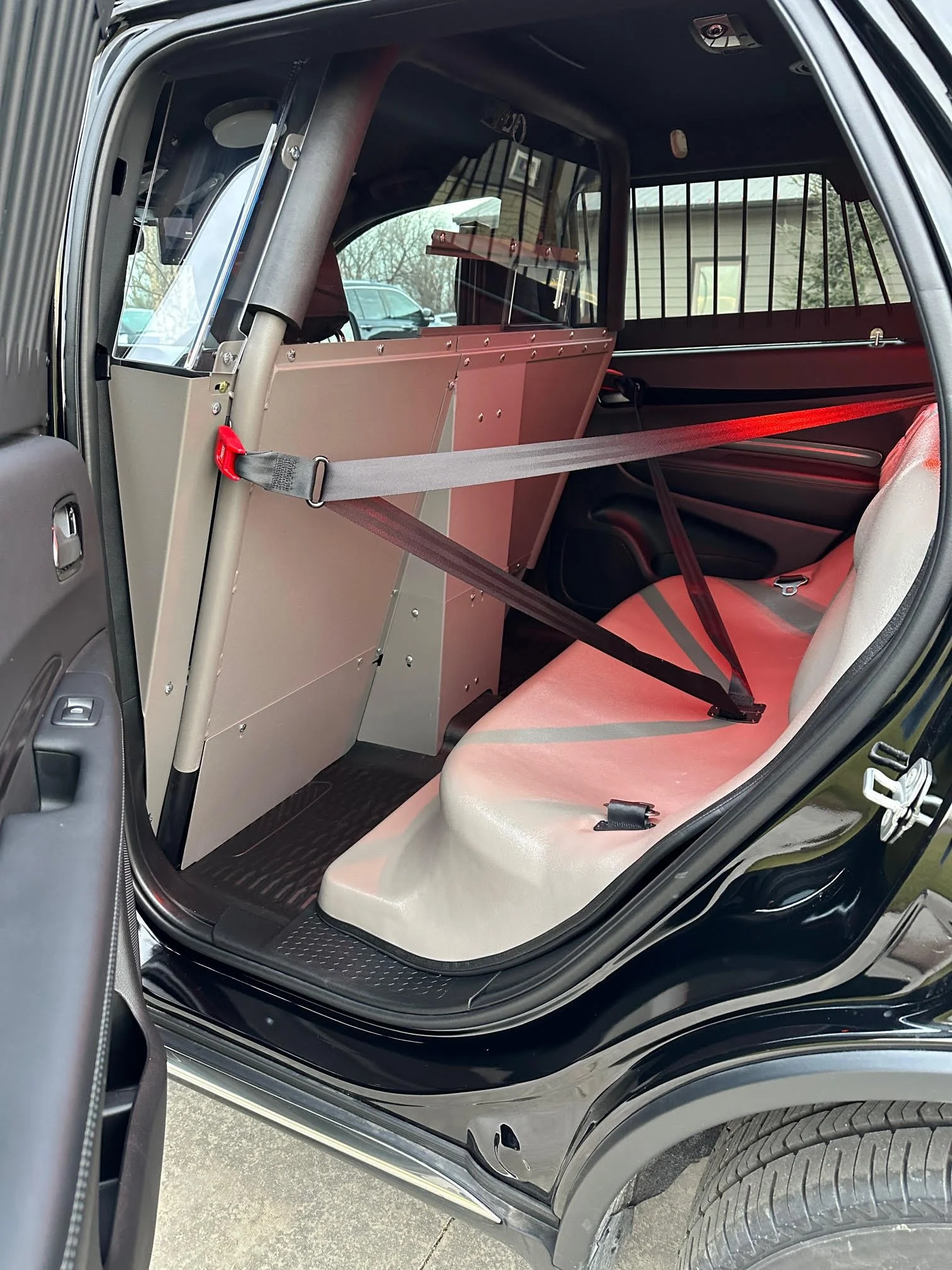 serv suv black 1.jpeg