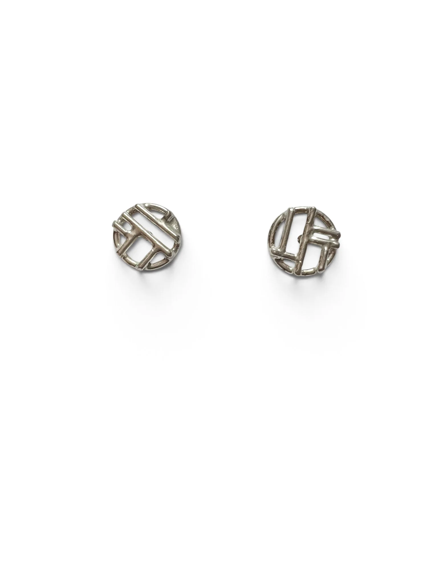 Medium Grid Studs