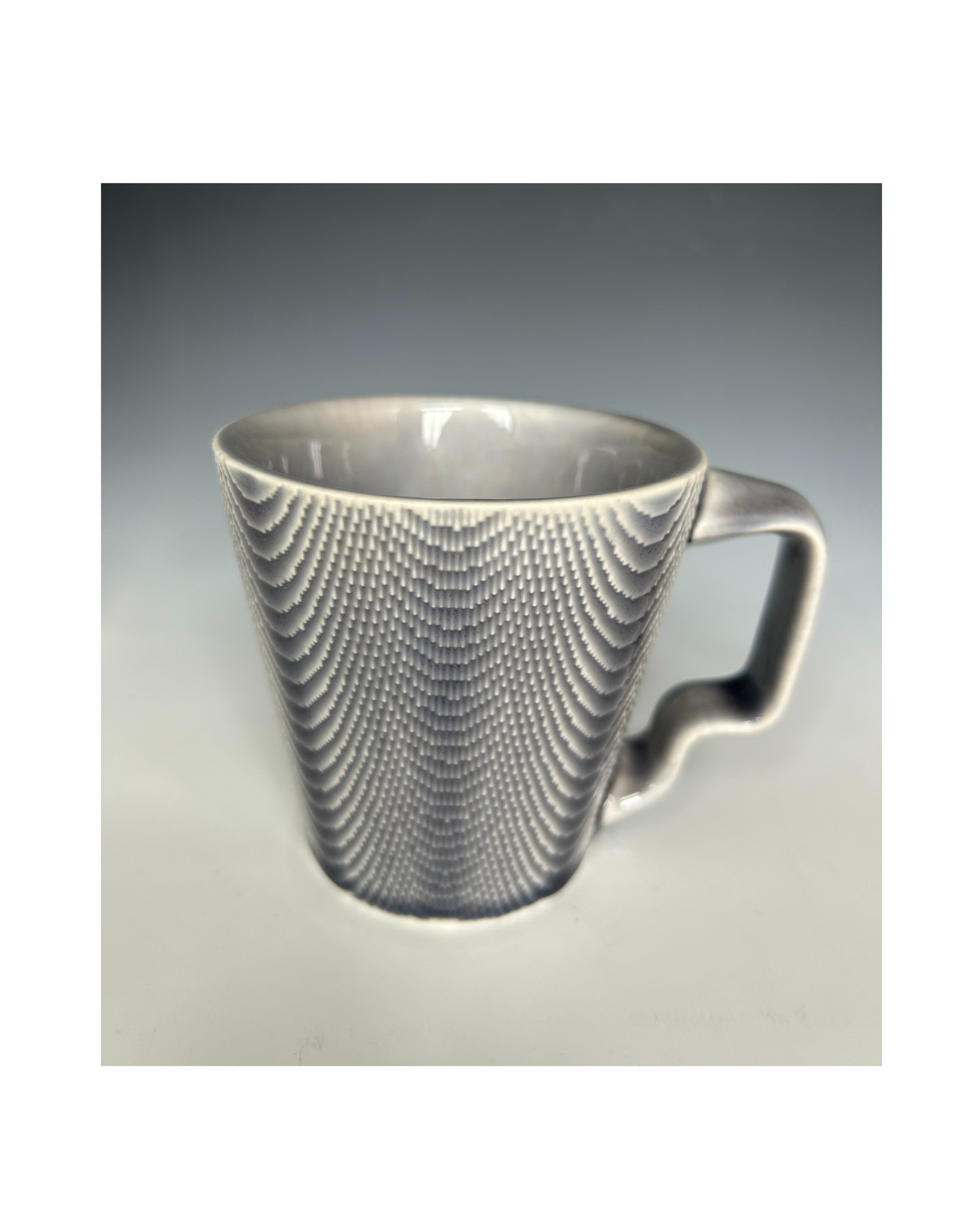 Amethyst Straight Wiggle Mug