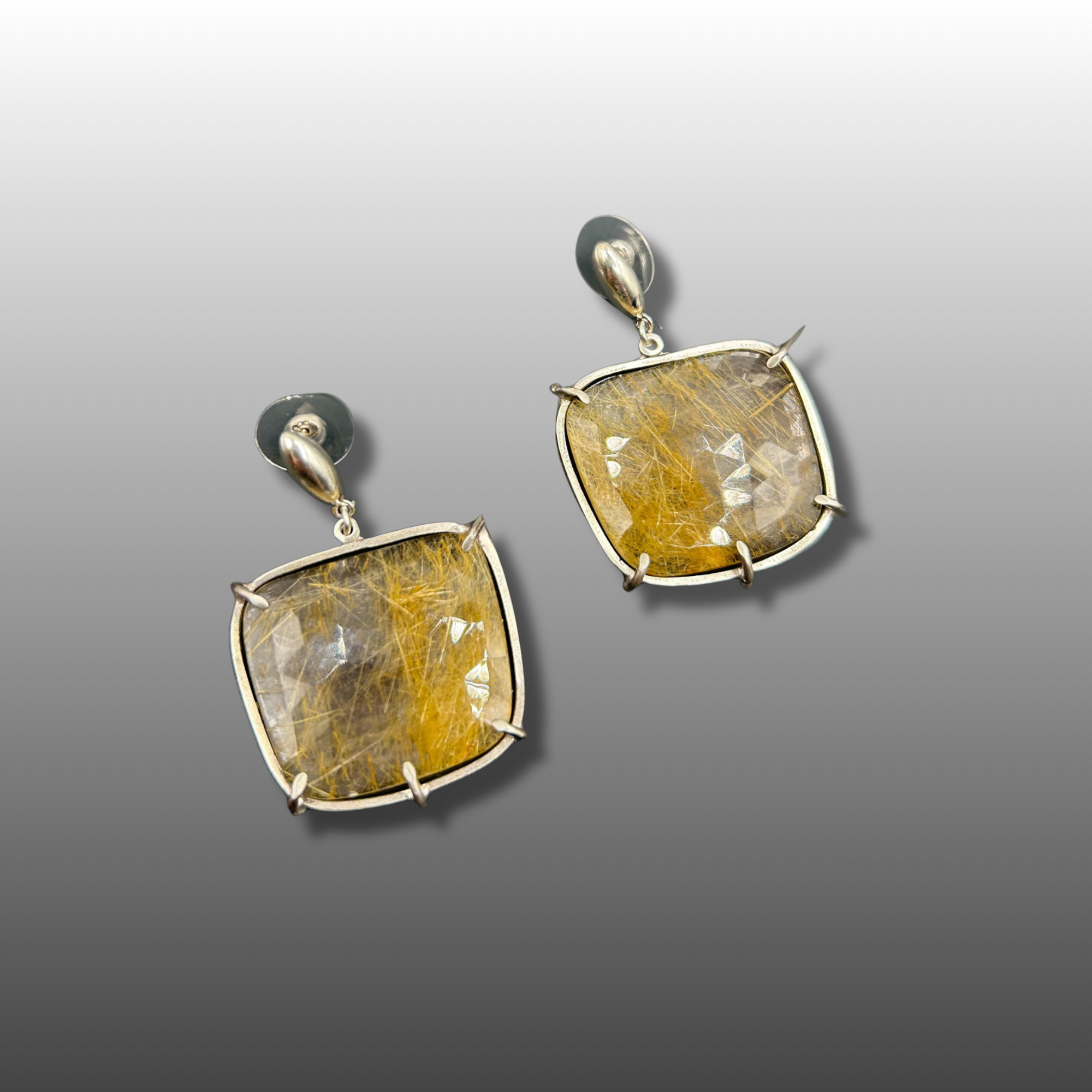 Gold Reticulated Quartz earrings