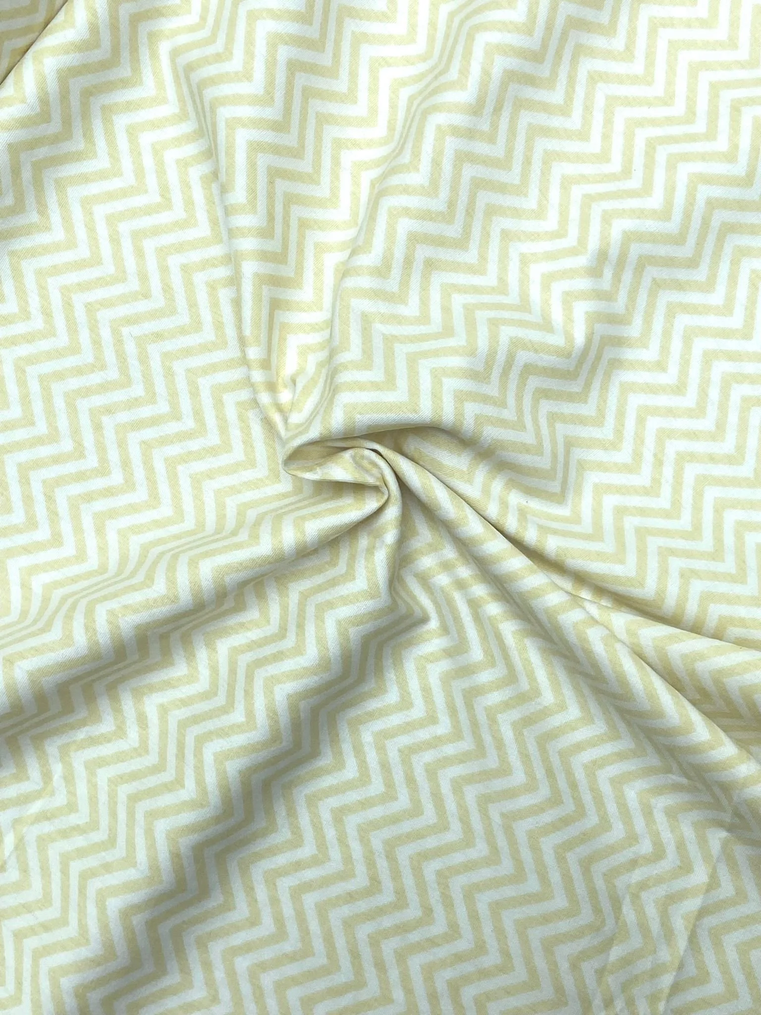 900671 - Chevron Creme