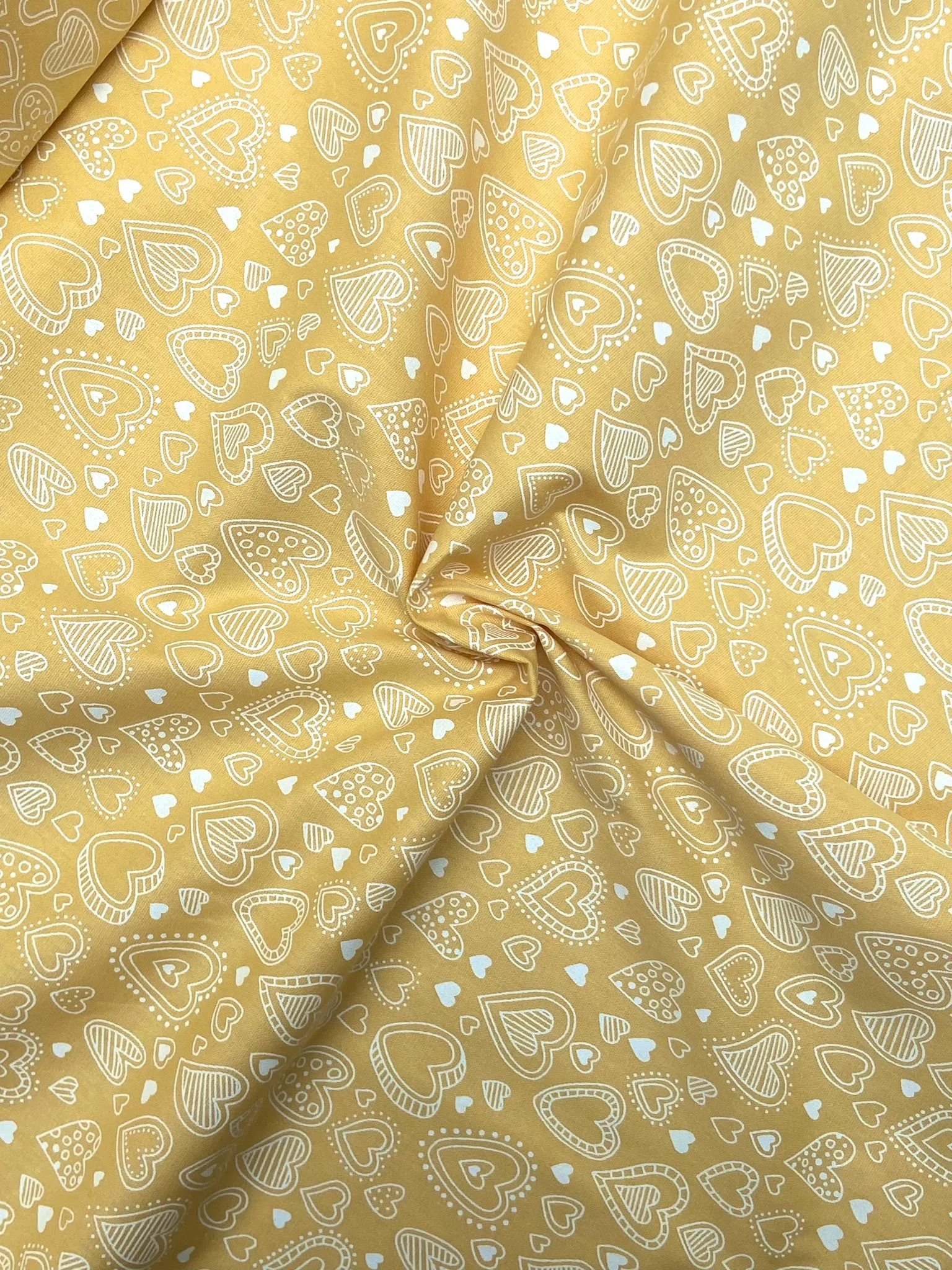 900211 – Multi Corações Amarelo