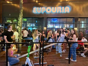 Eupouria Bar & Patio photo