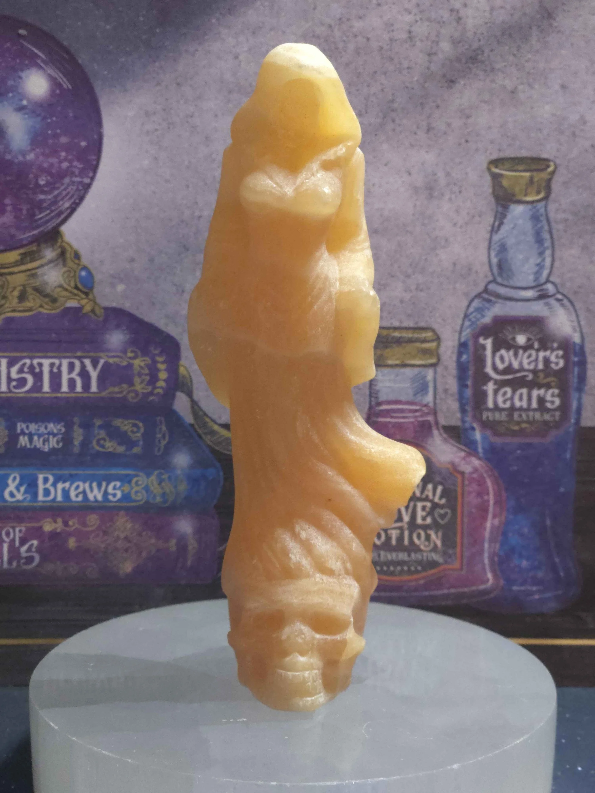 hoodedwitch_calcite.jpg