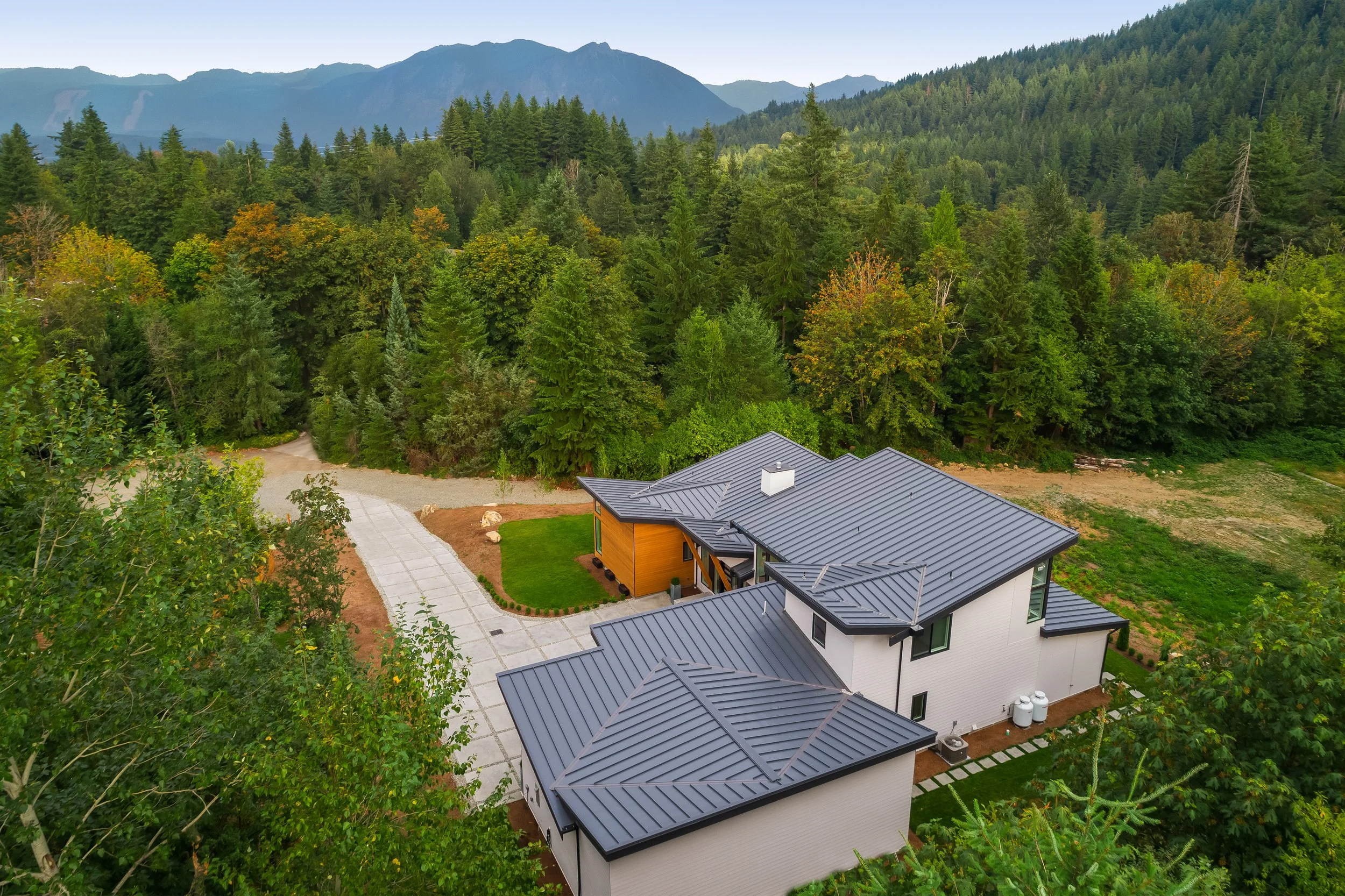 Snoqualmie Modern — Baluco Homes