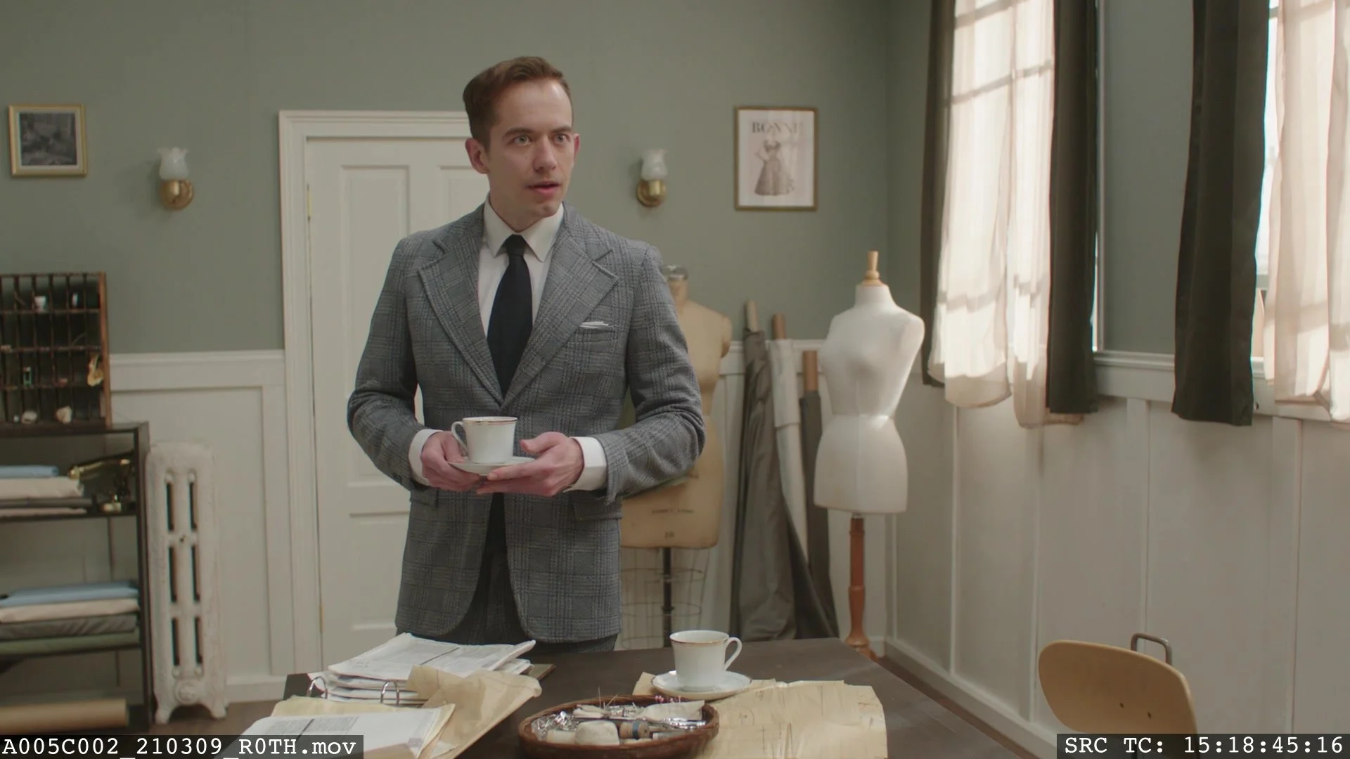 frame_90227.jpg