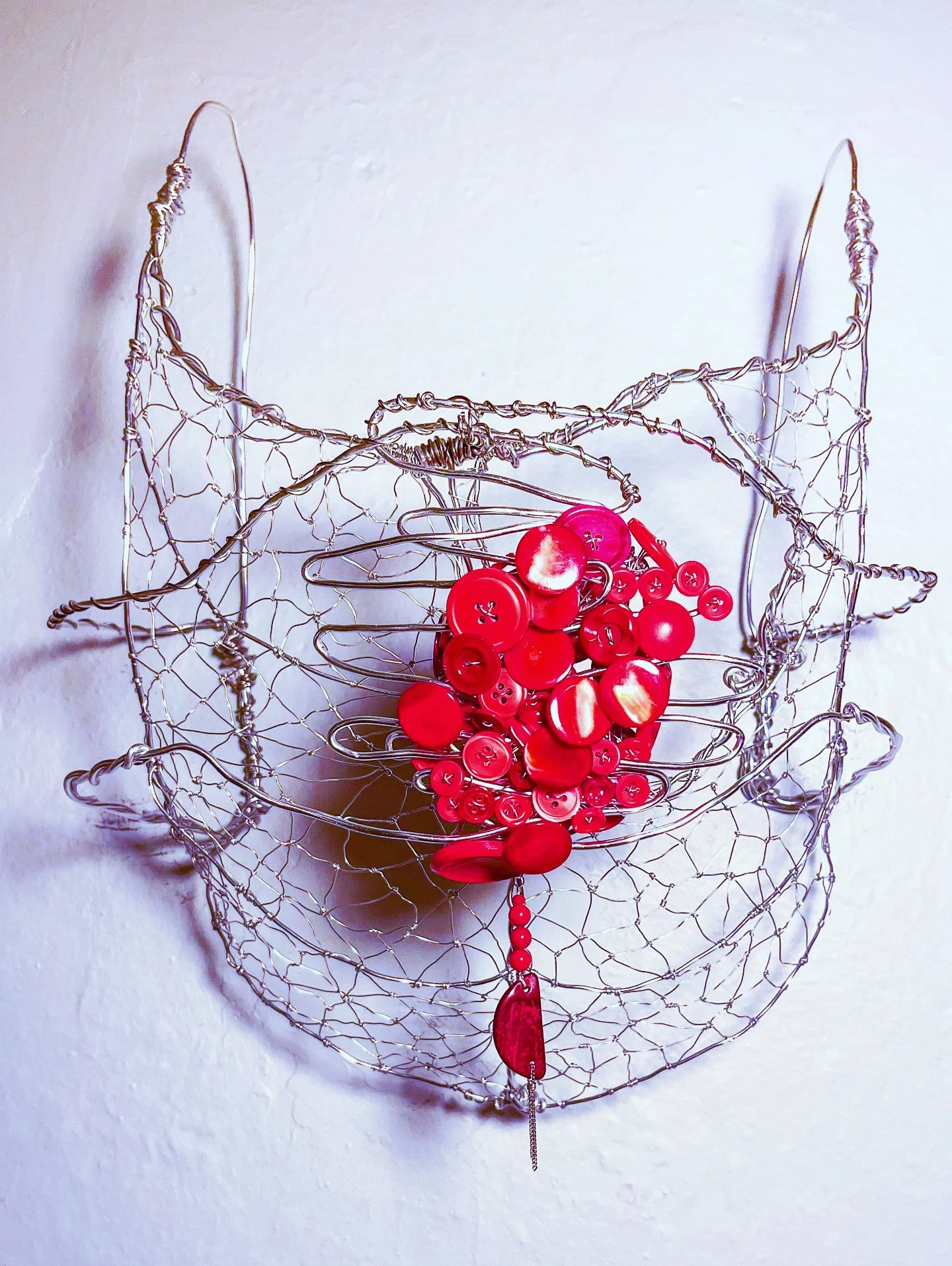 The Return | El Retorno
2025

This sculpture explores the space where science and art meet. Science helps us understand how the body works, art helps us feel what it means to live in that body. I&rsquo;m drawn to human anatomy, especially the heart a