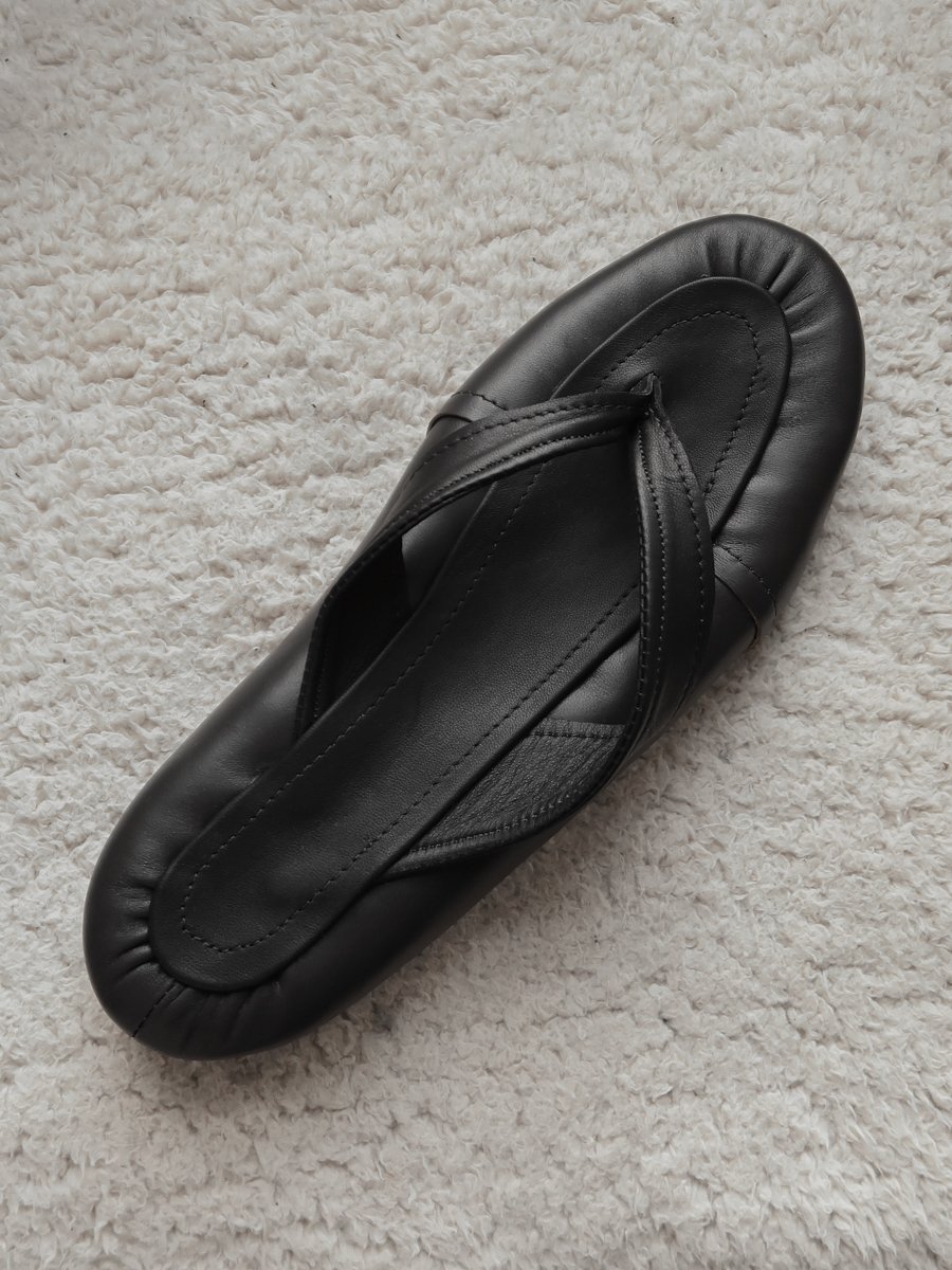 Shoe-1.jpg