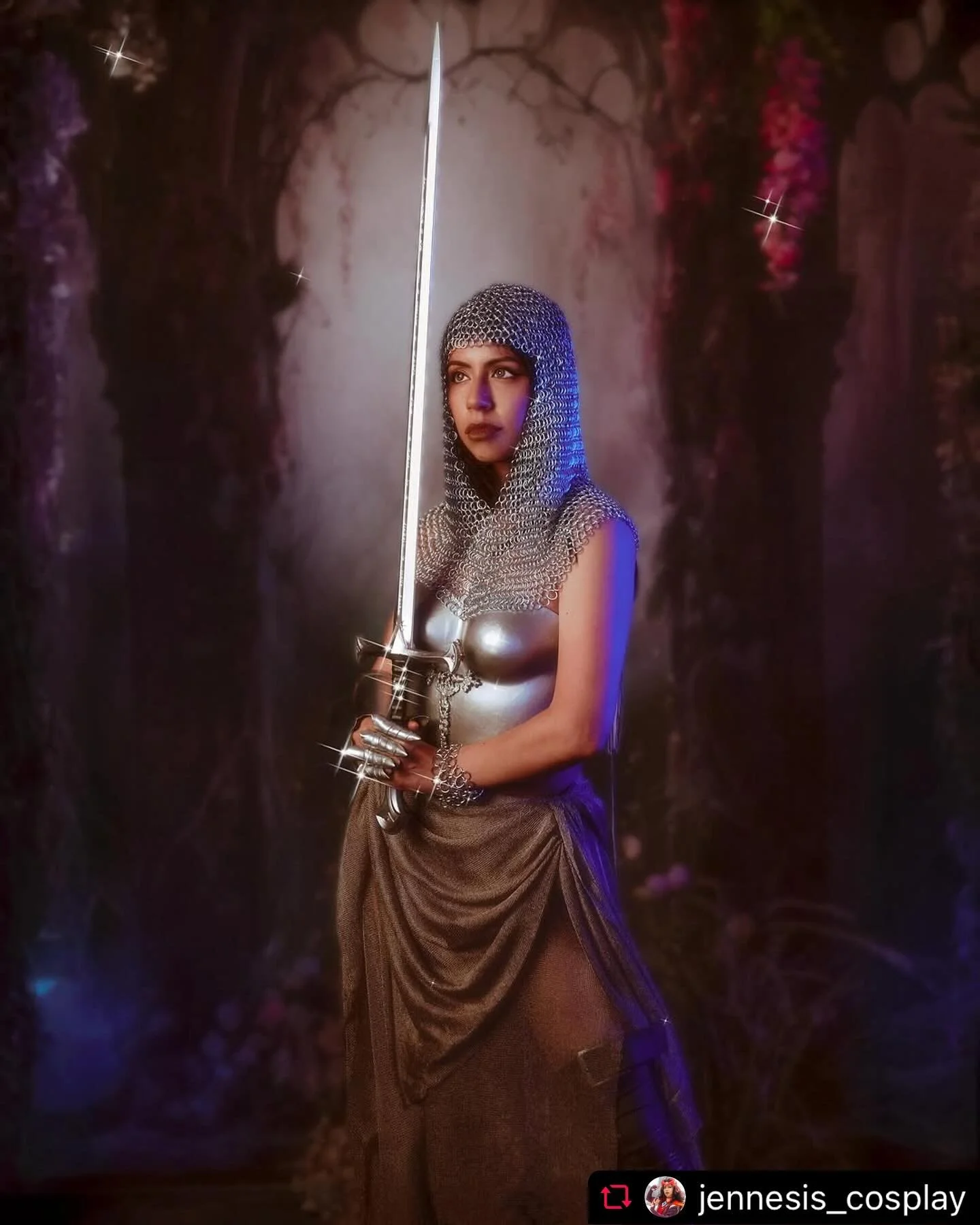 Girls will say they needed this and it&rsquo;s just a fantasy photoshoot 💫 
Outfit except for head piece made by me.
Inspired by some Pinterest high fashion armor looks. 

Photo by @fotobyryan 
Edit by me
.
Repost from @jennesis_cosplay